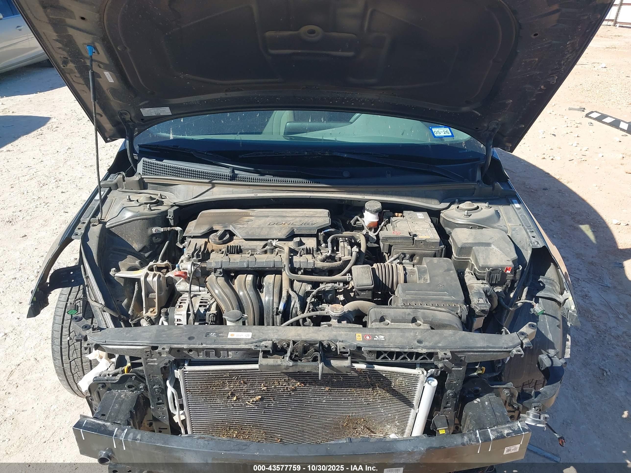 HYUNDAI ELANTRA image 10