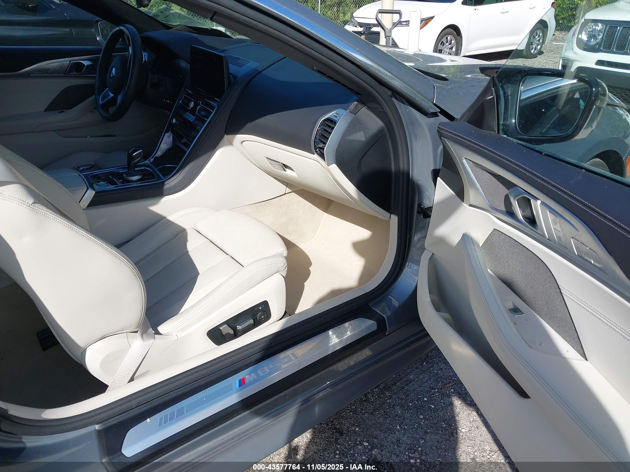 BMW M850I image 5