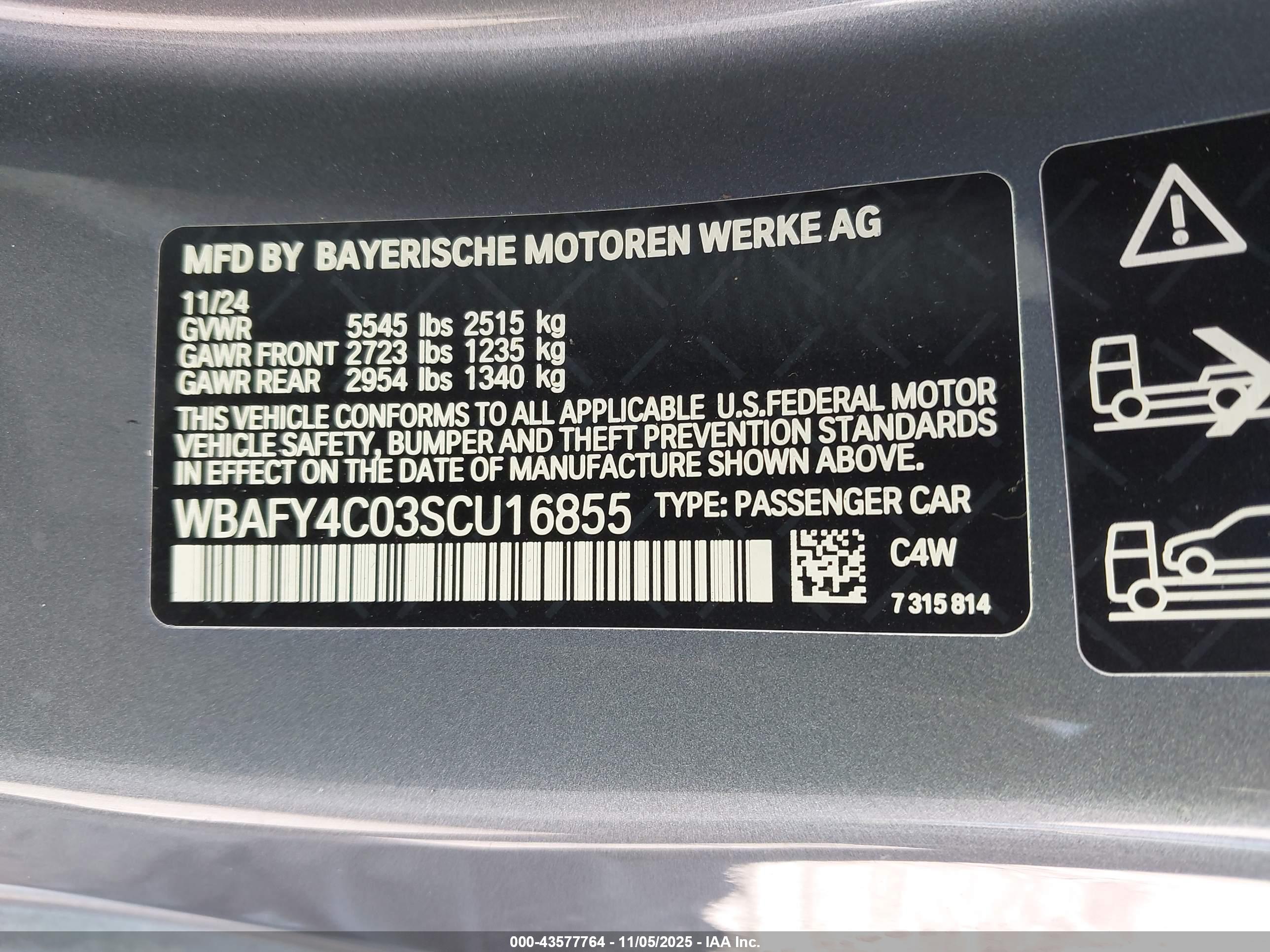 BMW M850I image 9