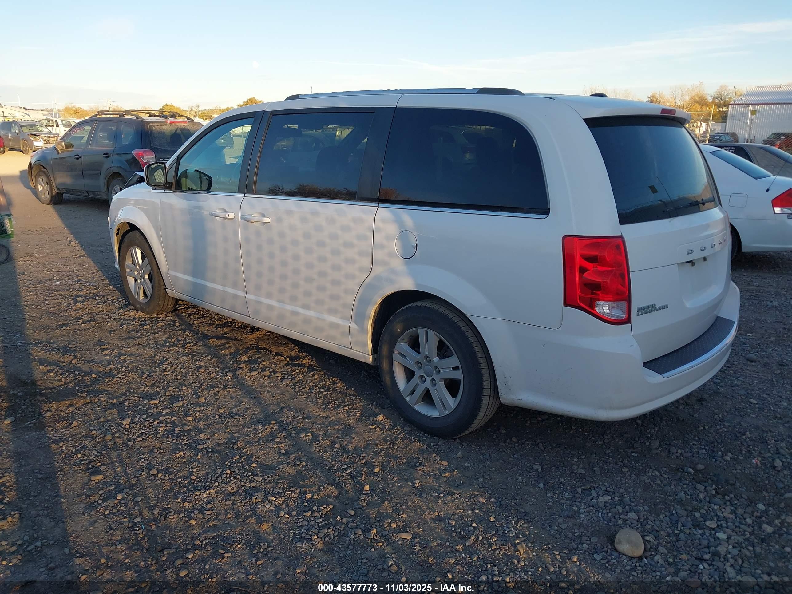 DODGE GRAND image 3