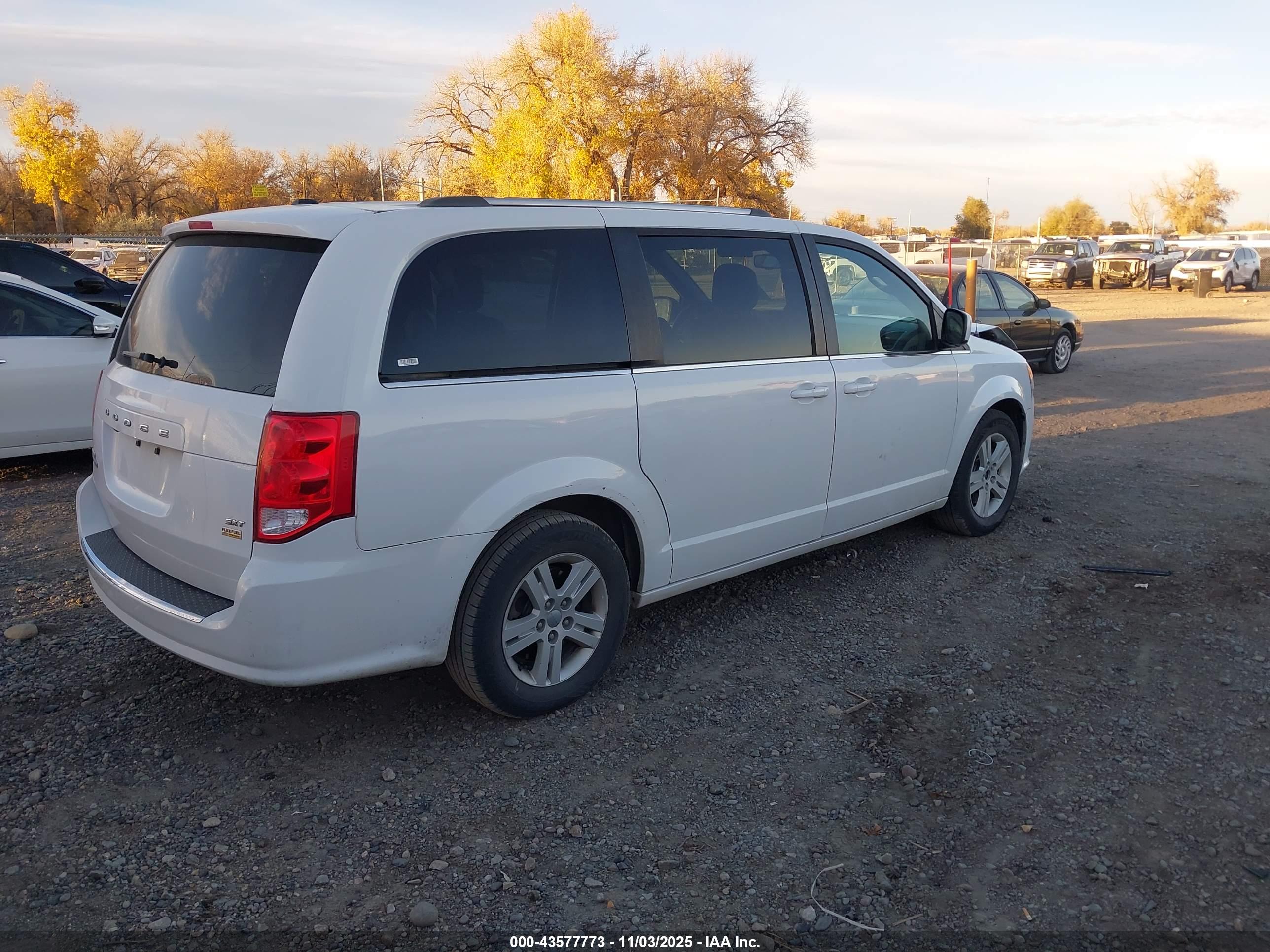 DODGE GRAND image 4