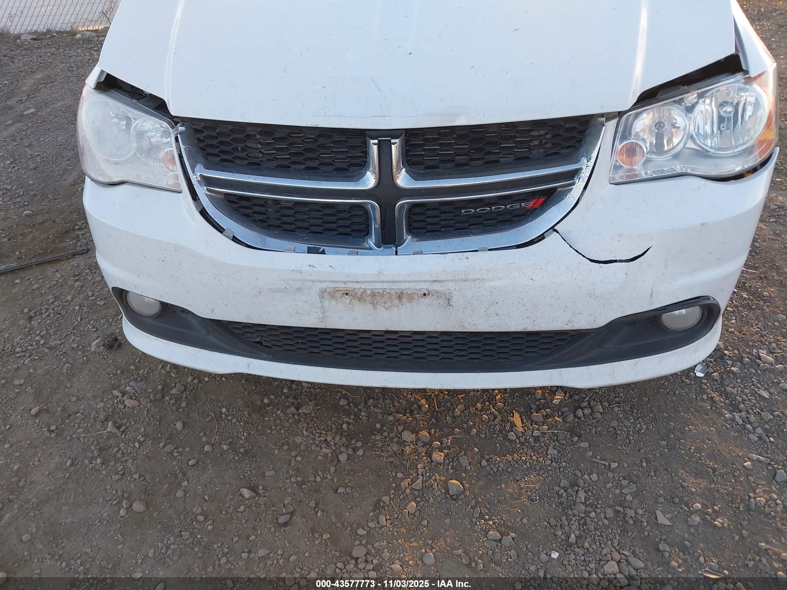DODGE GRAND image 6