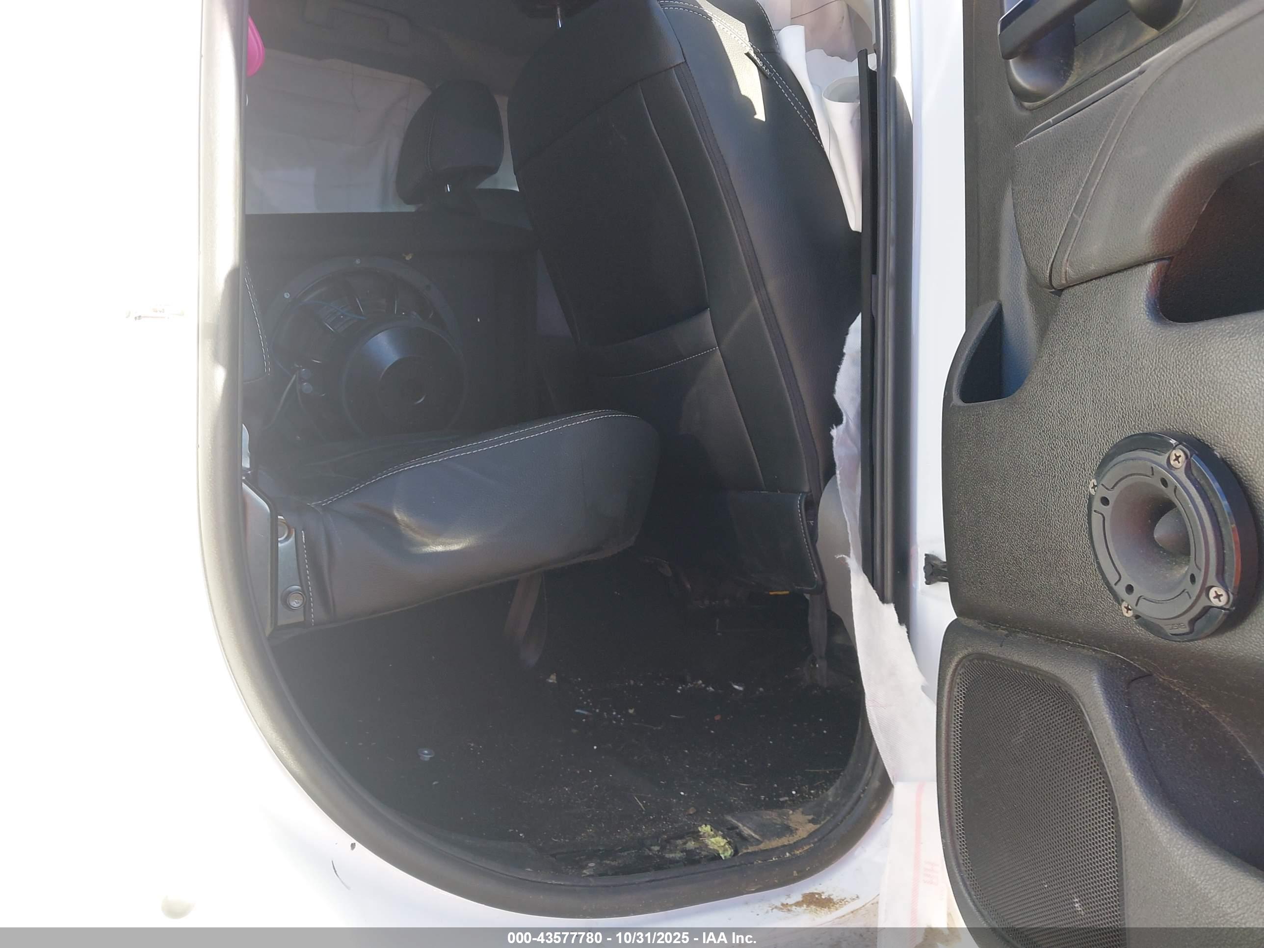 GMC SIERRA image 8