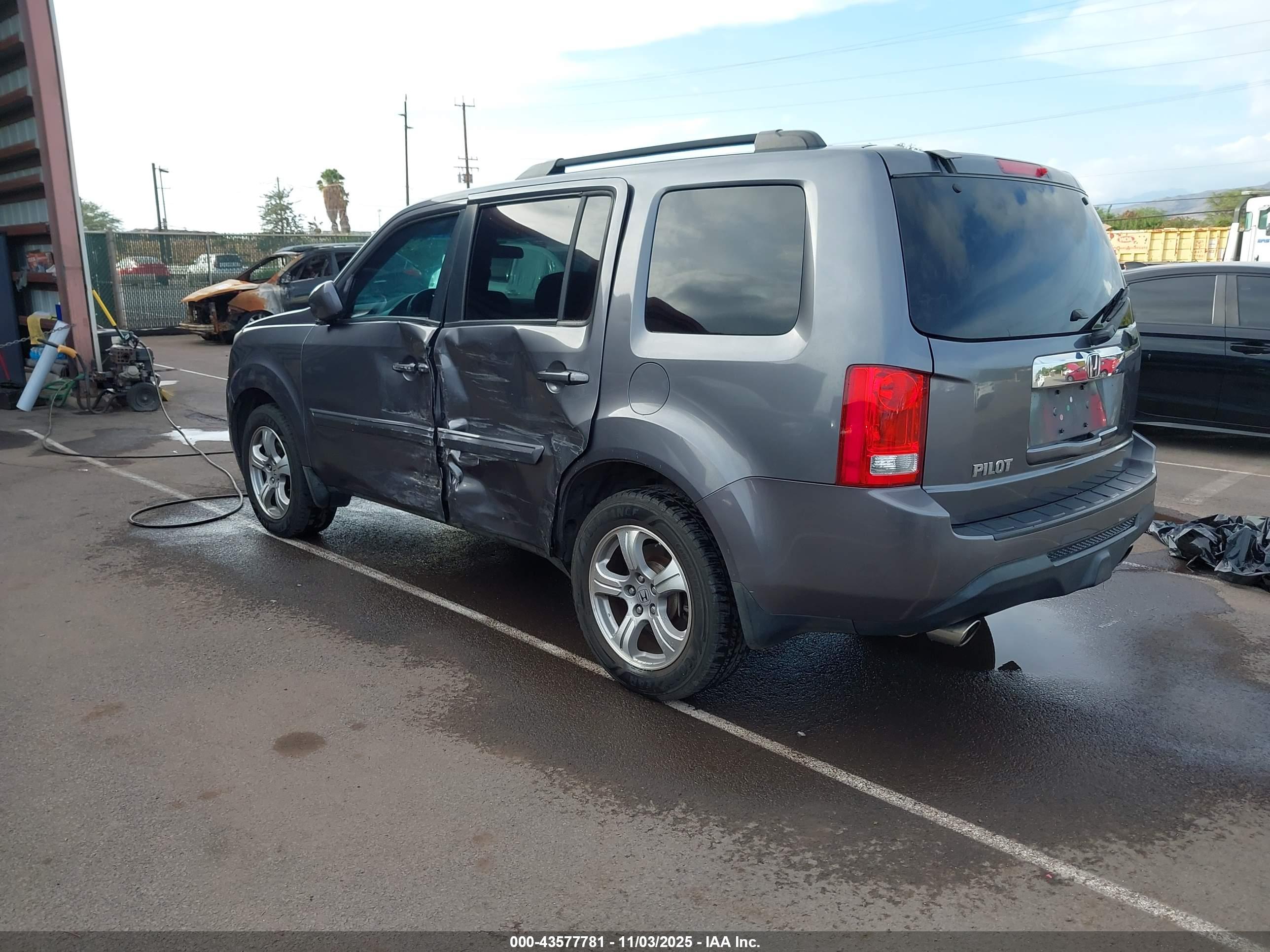 HONDA PILOT image 3