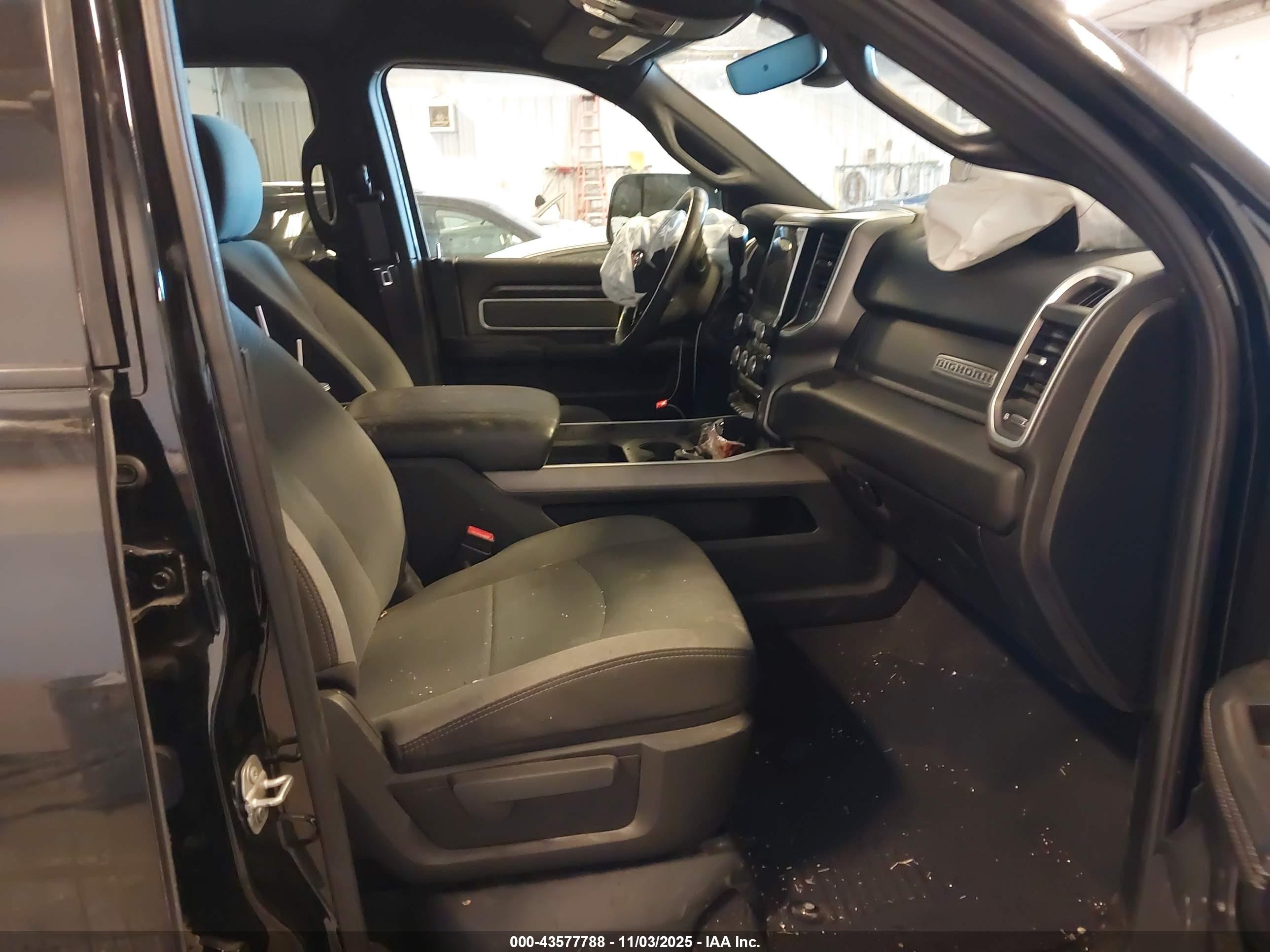 RAM 2500 image 5