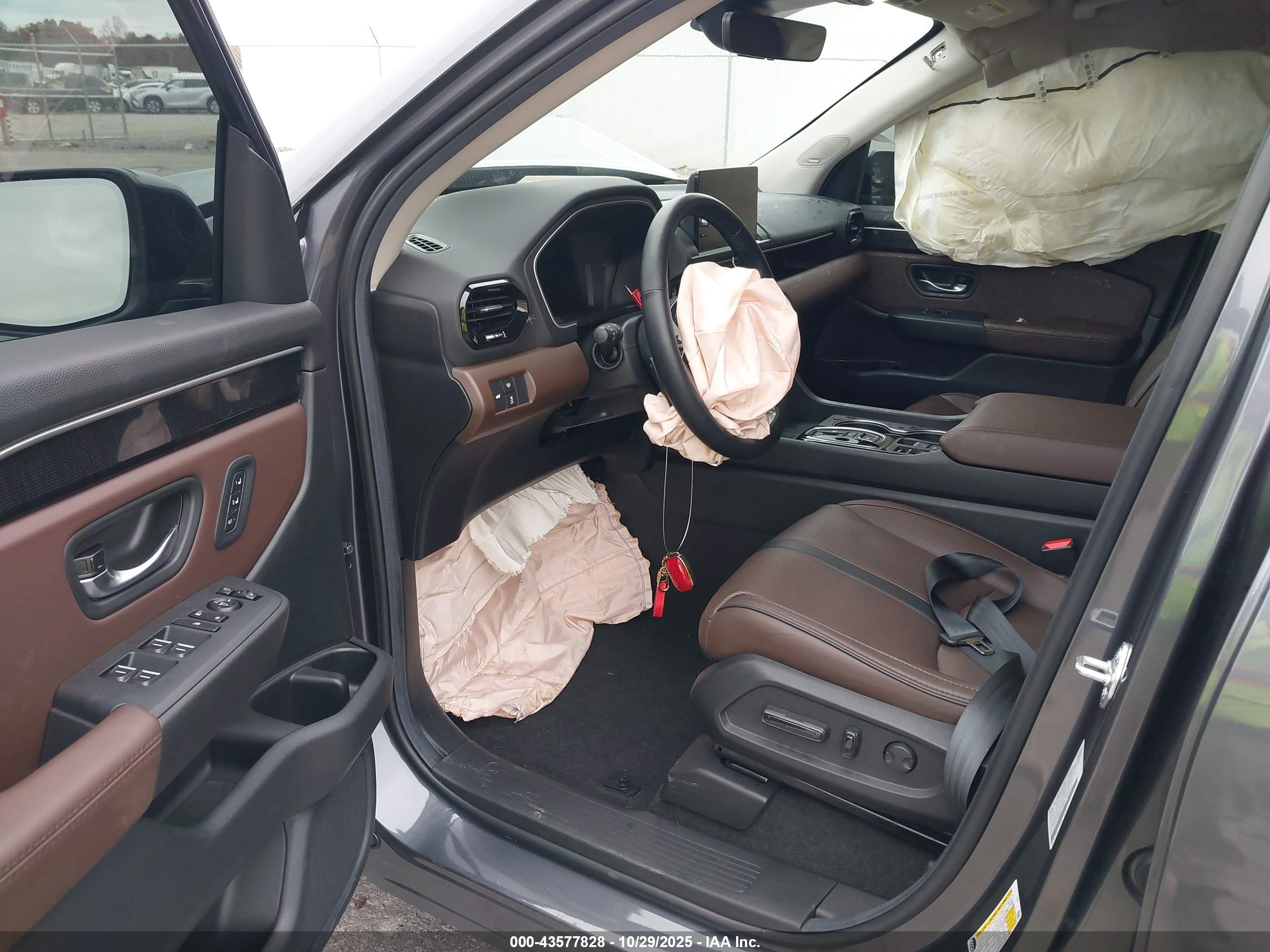 HONDA PILOT image 5