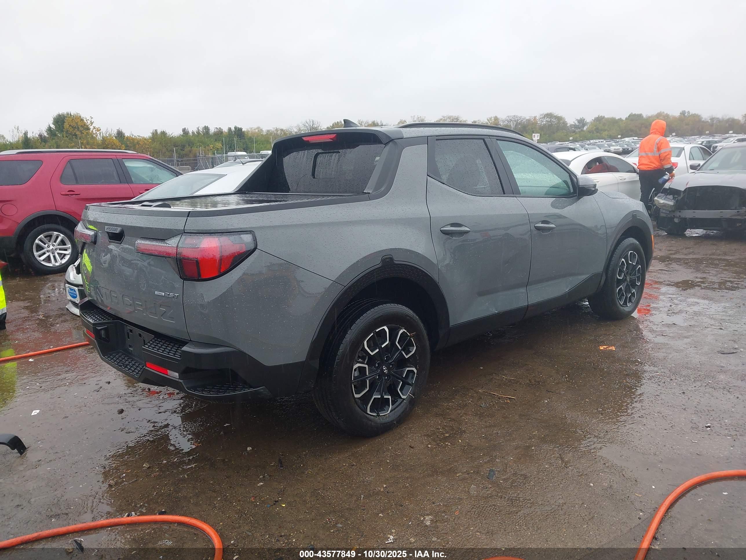HYUNDAI SANTA image 4