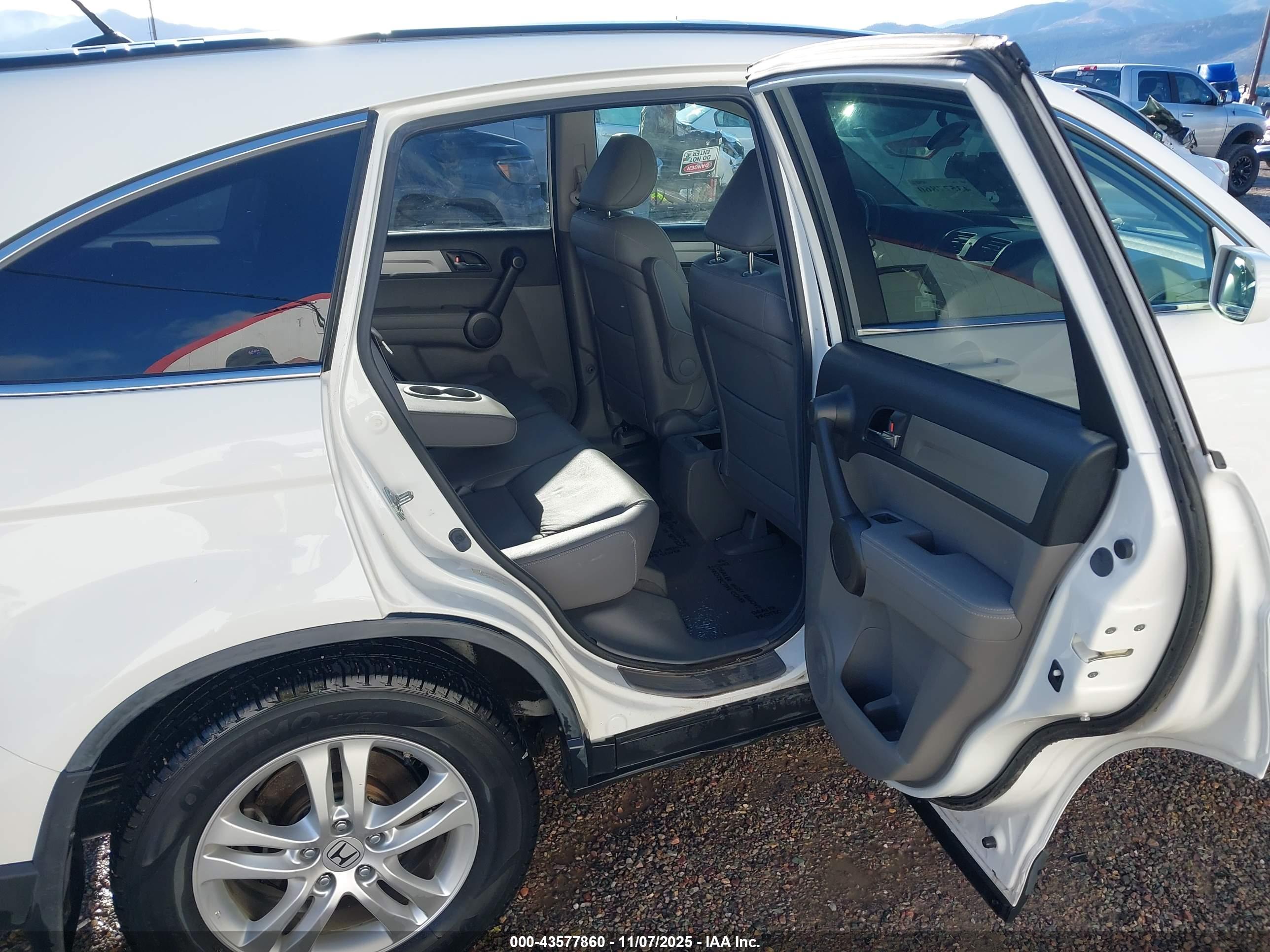 HONDA CR-V image 8