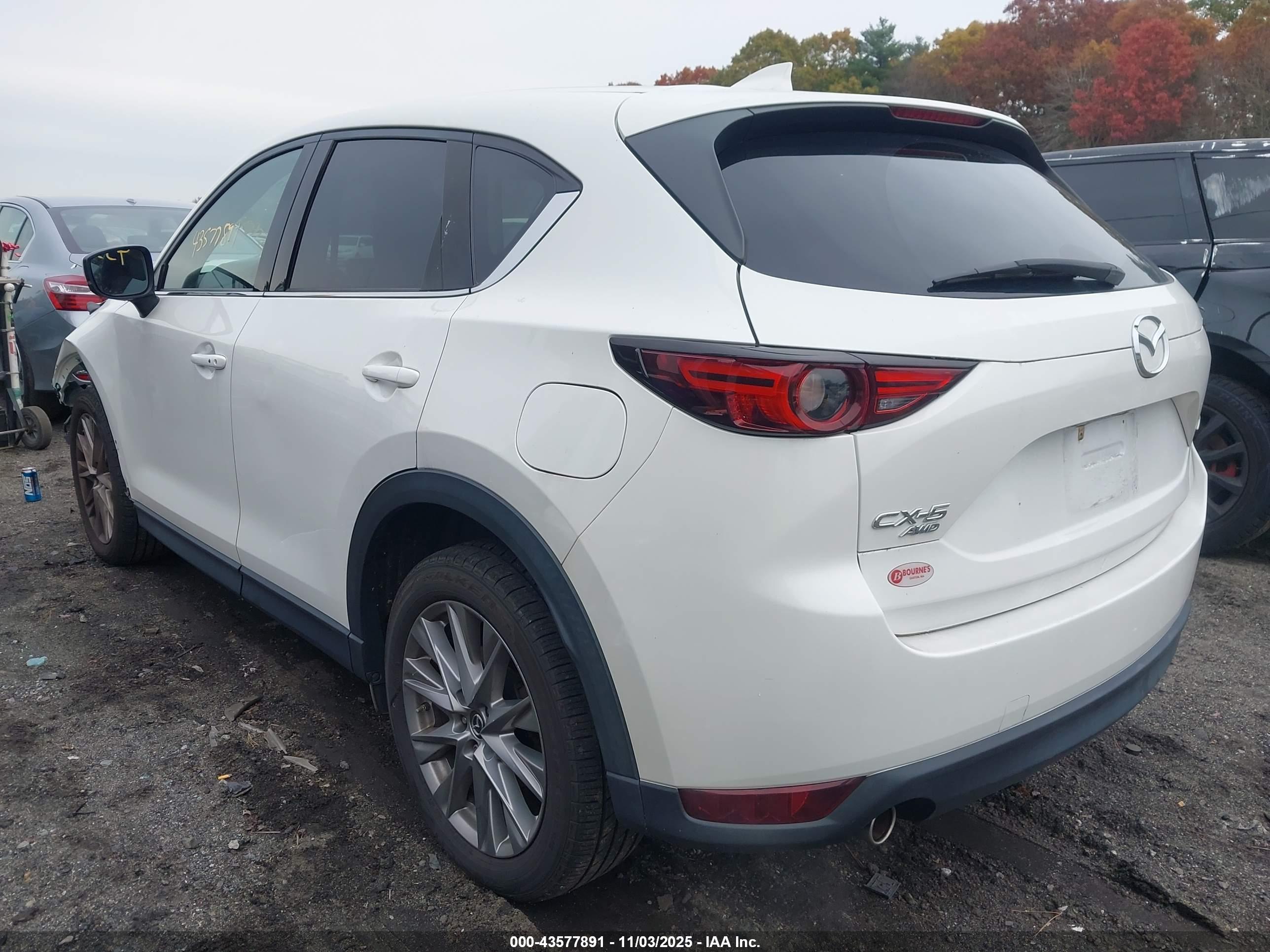 MAZDA CX-5 image 3