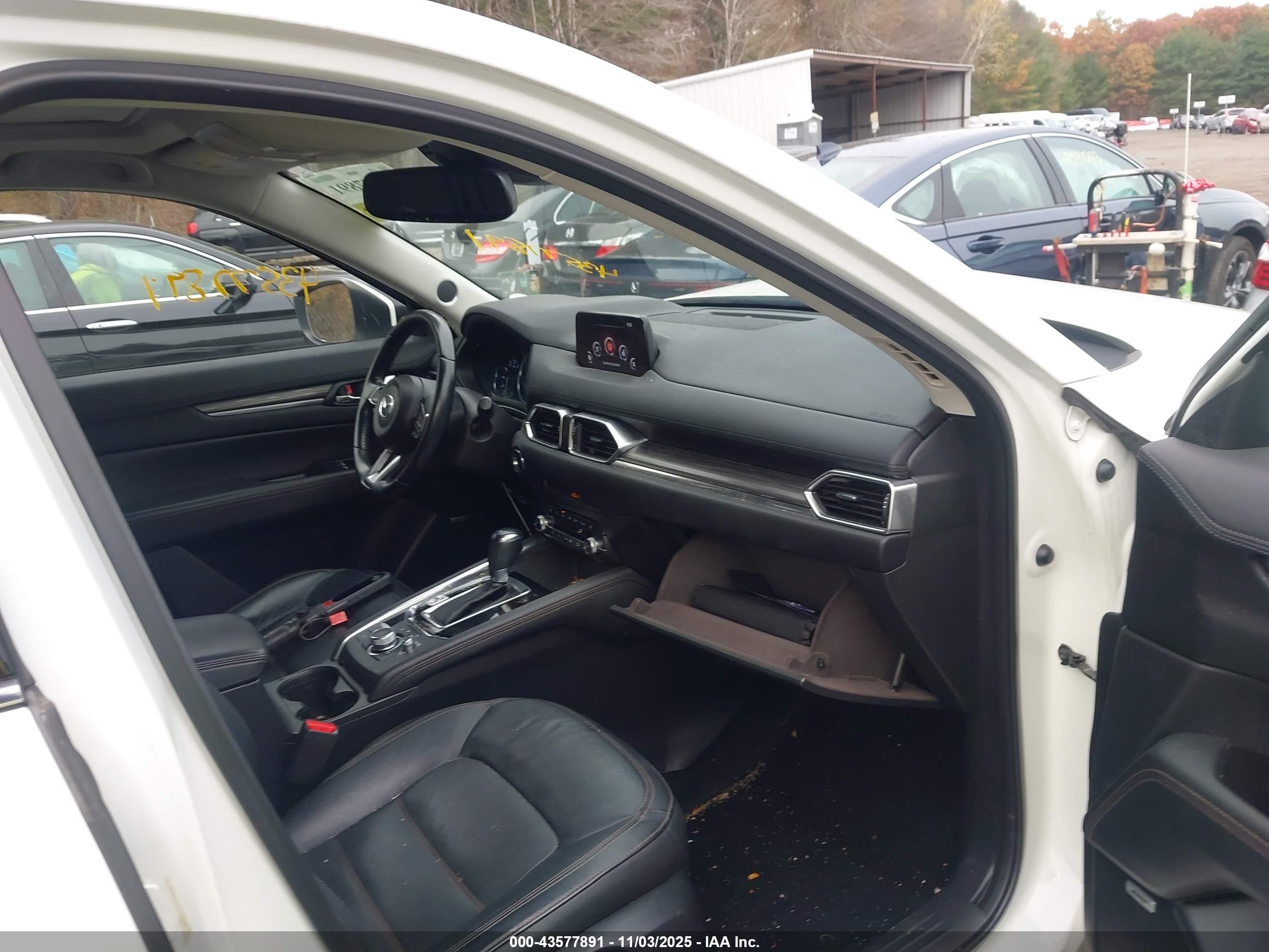 MAZDA CX-5 image 5