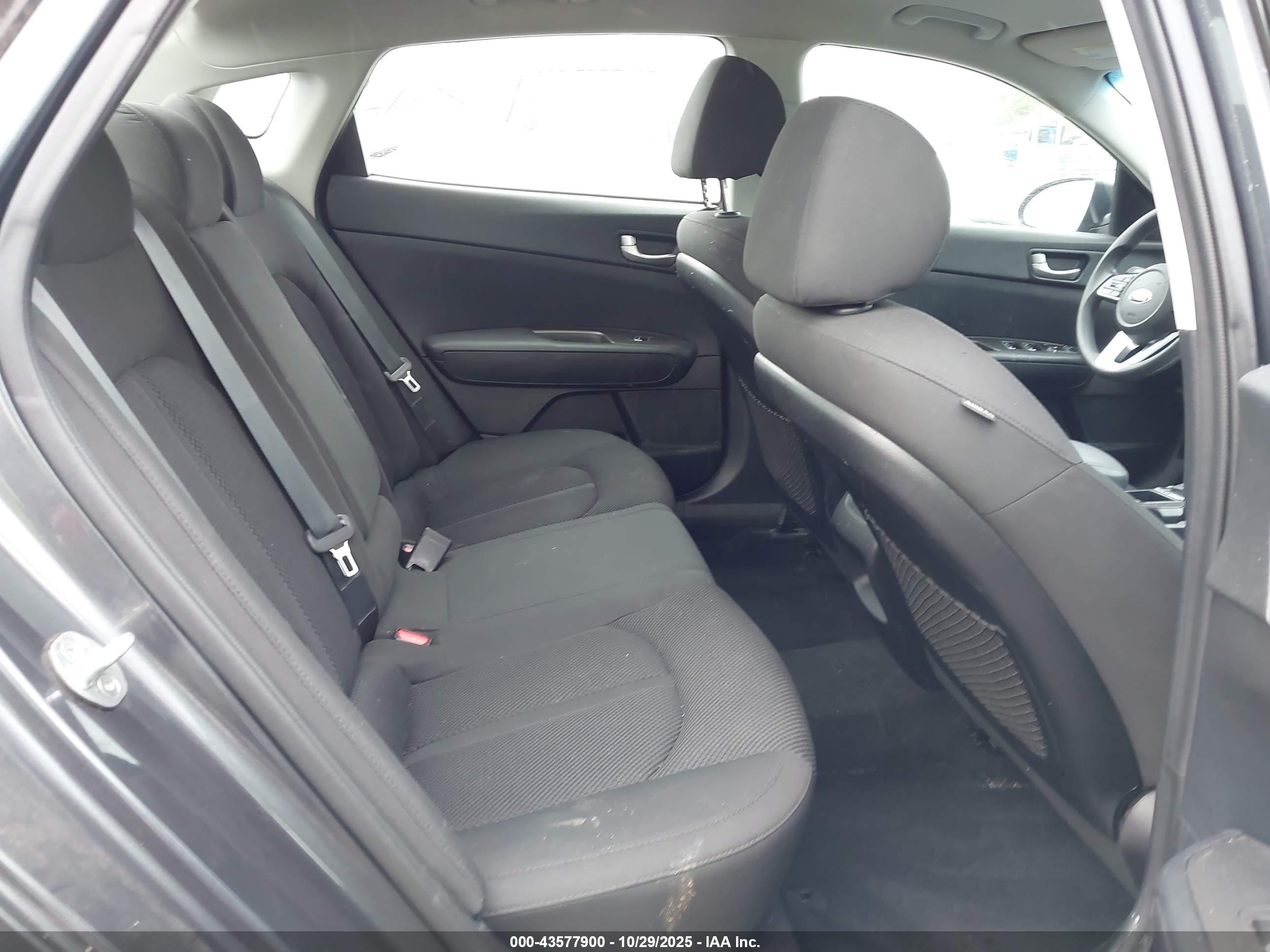 KIA OPTIMA image 8