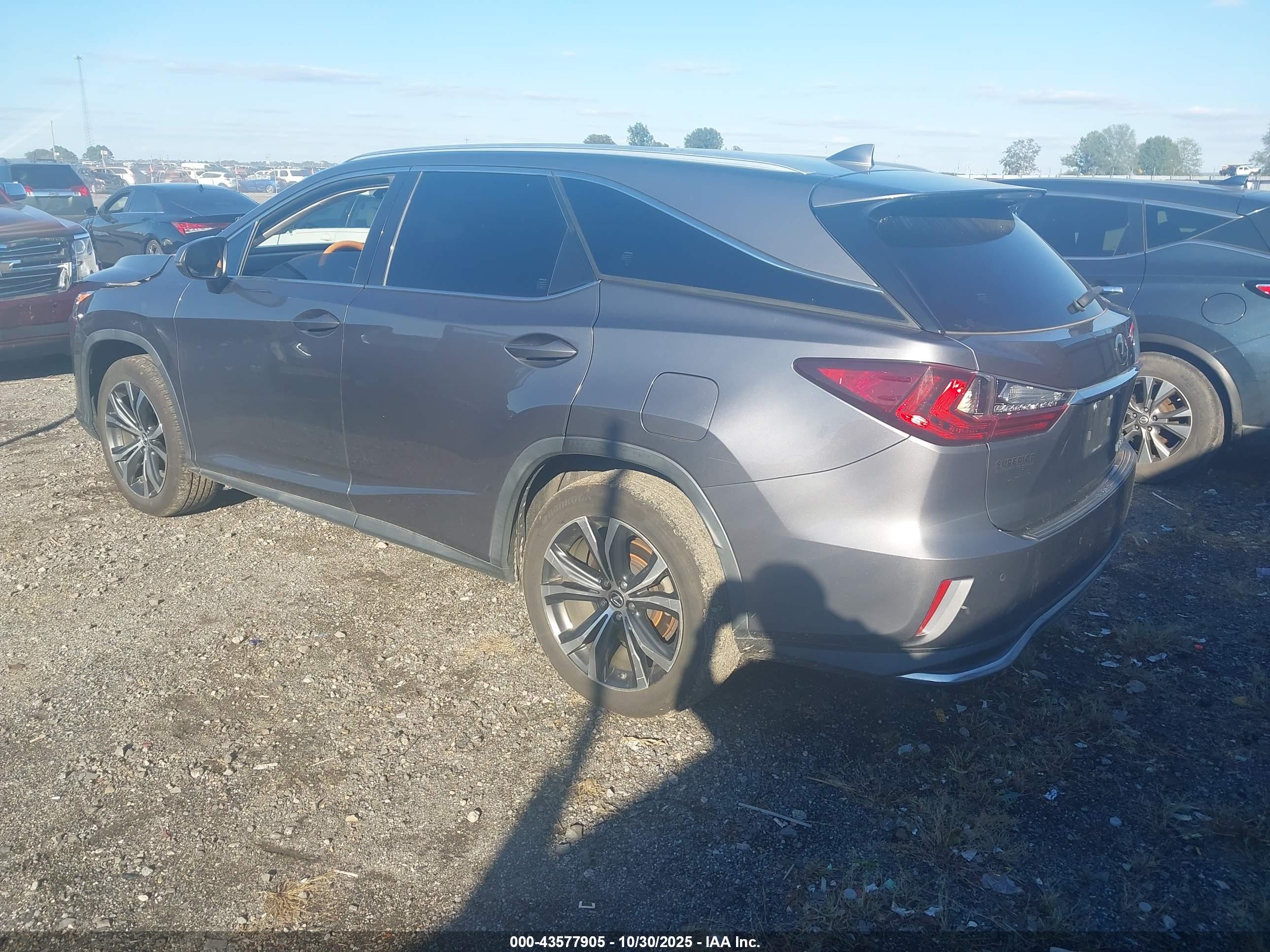 LEXUS RX image 3