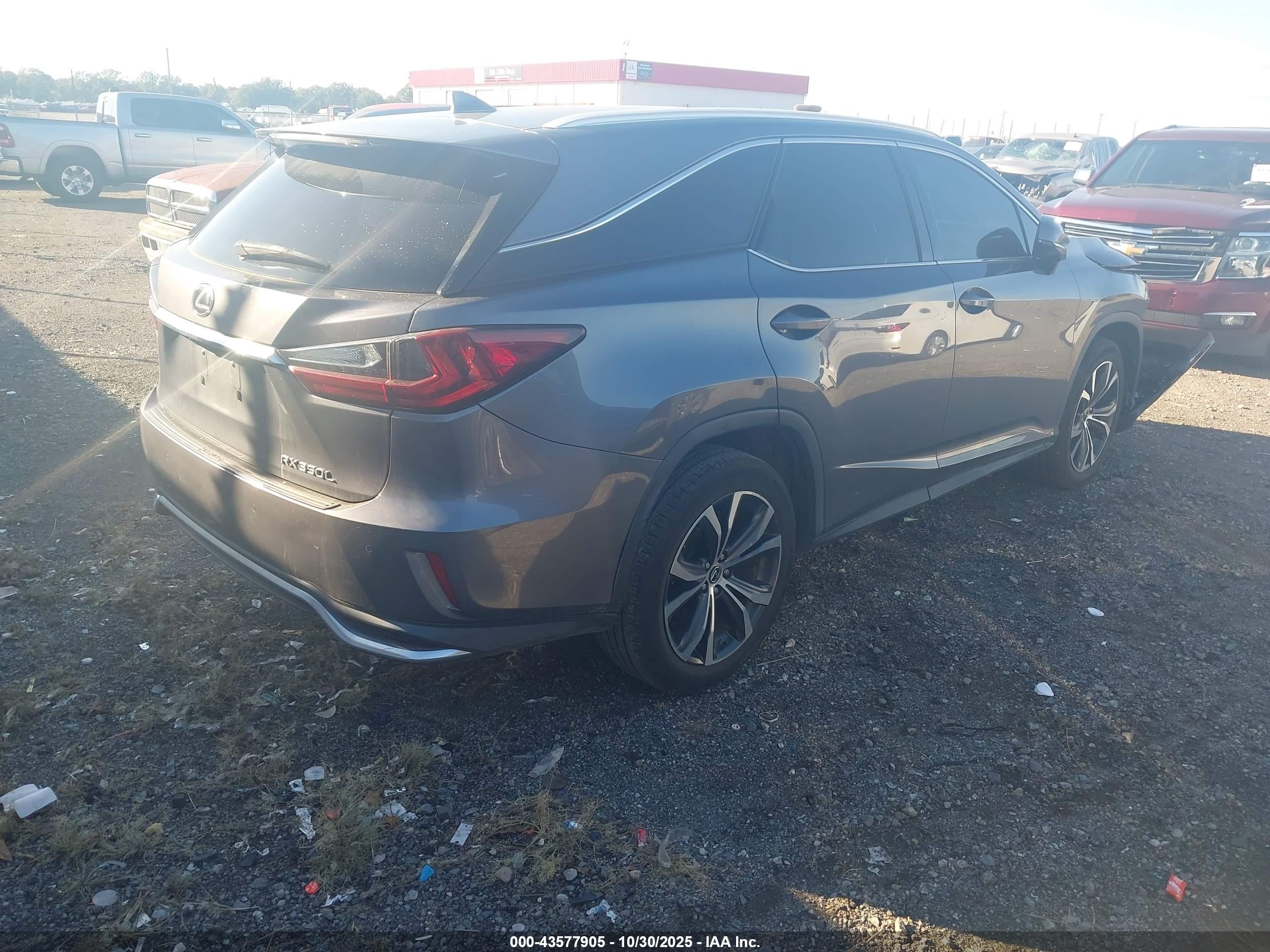 LEXUS RX image 4