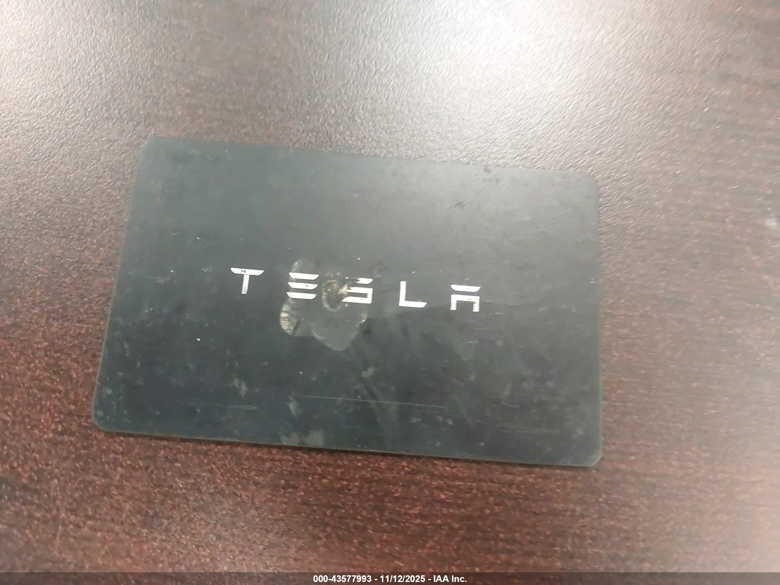 TESLA MODEL image 11