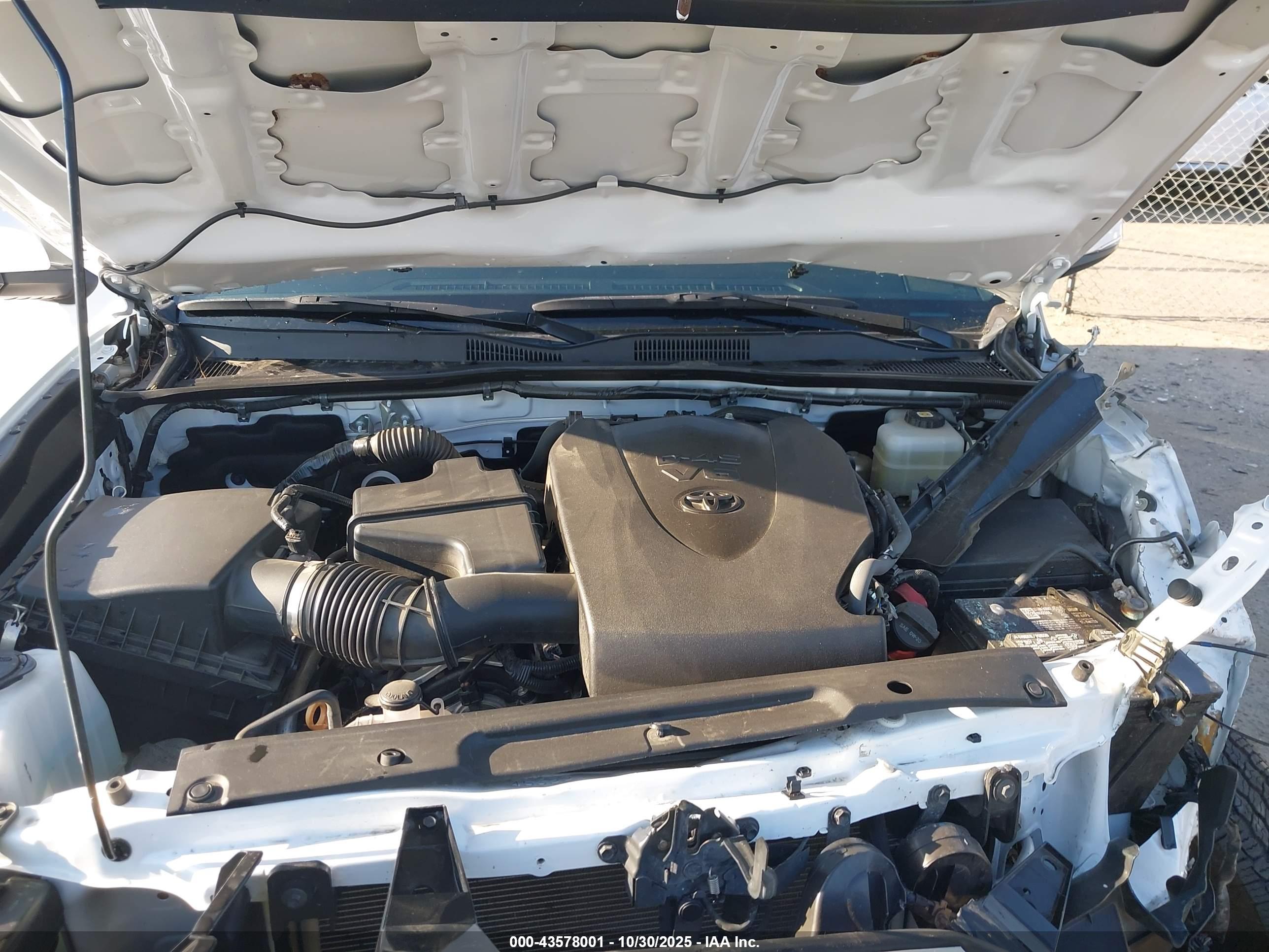 TOYOTA TACOMA image 10