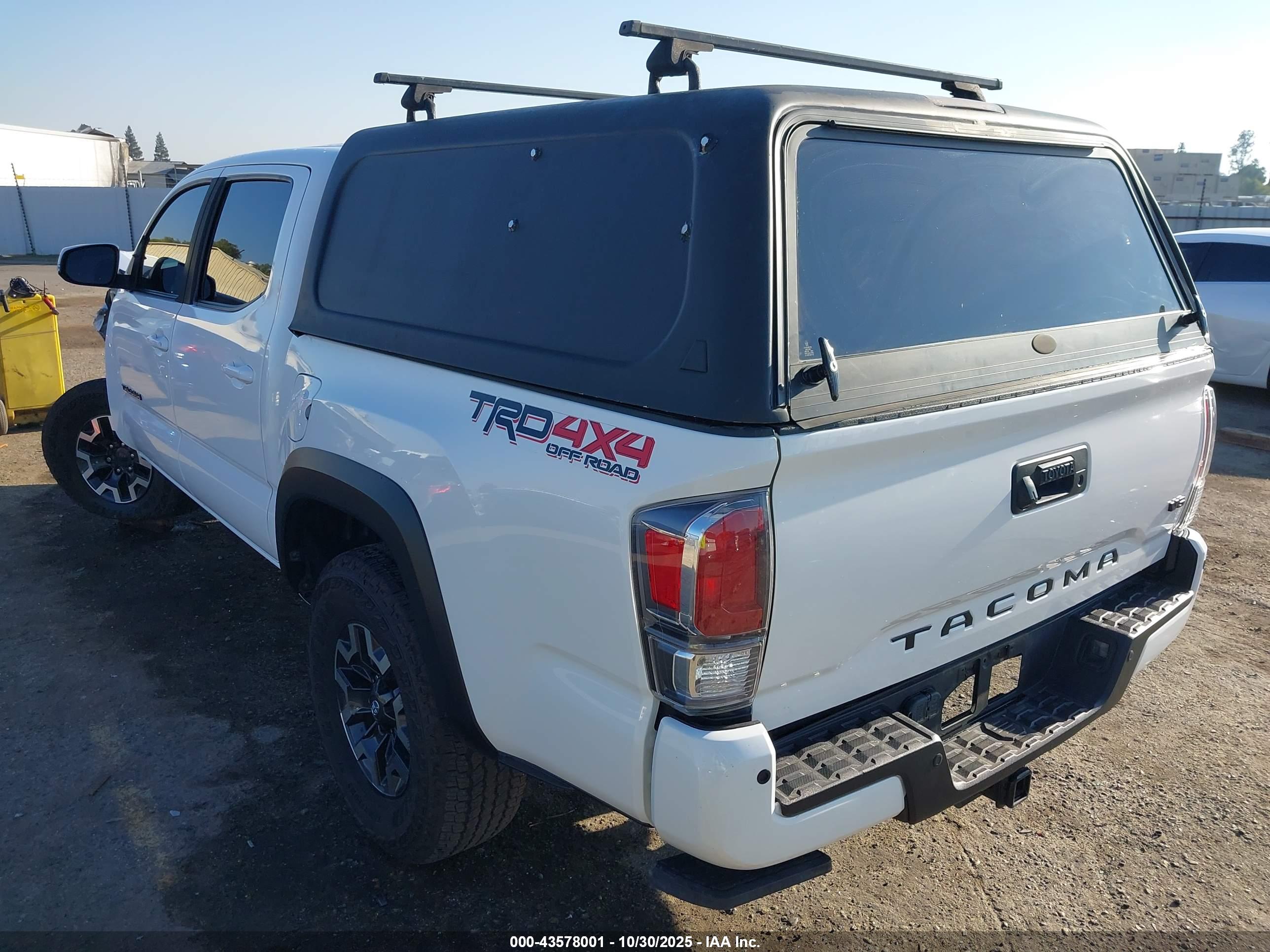 TOYOTA TACOMA image 3