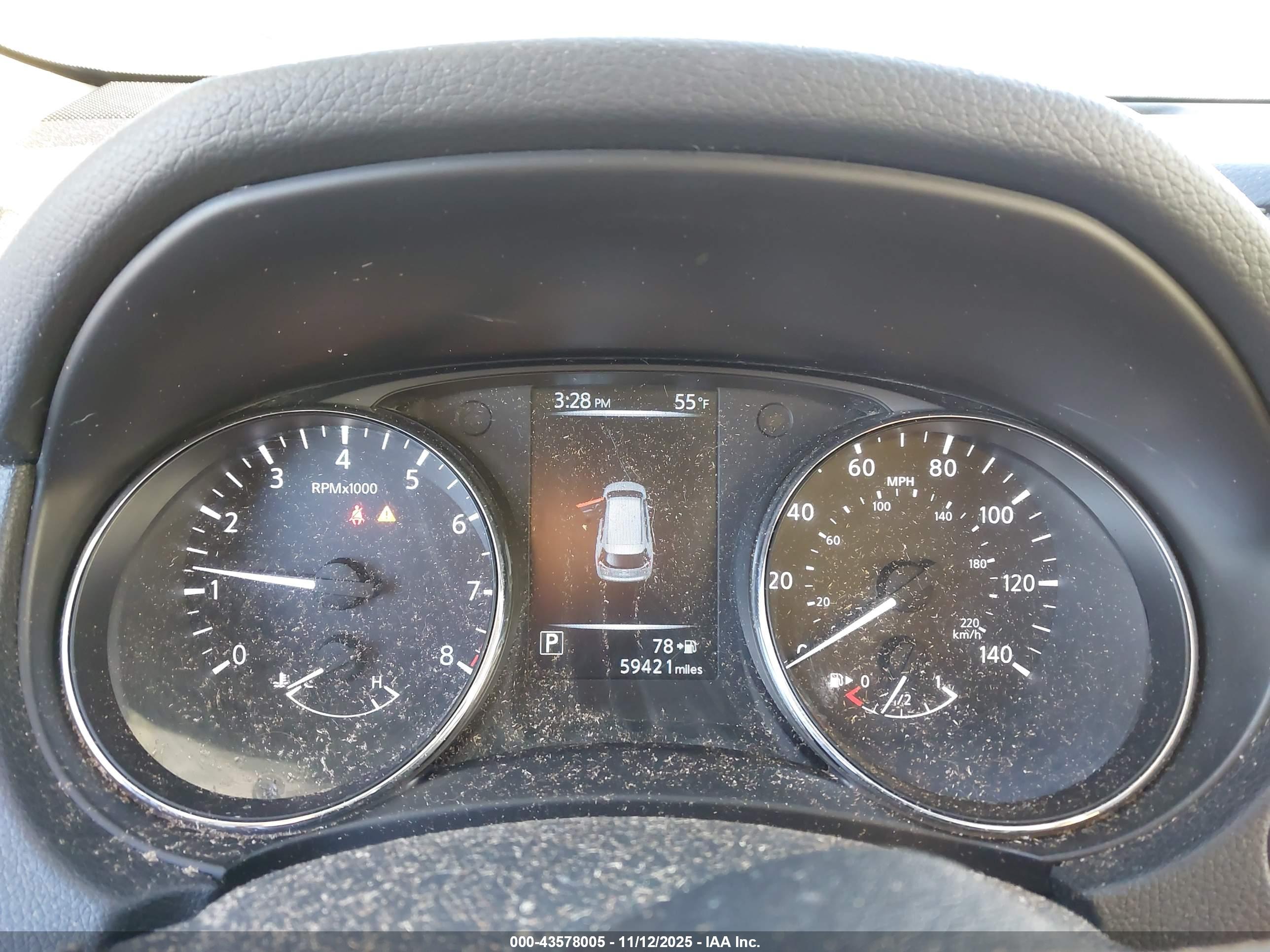 NISSAN ROGUE image 7