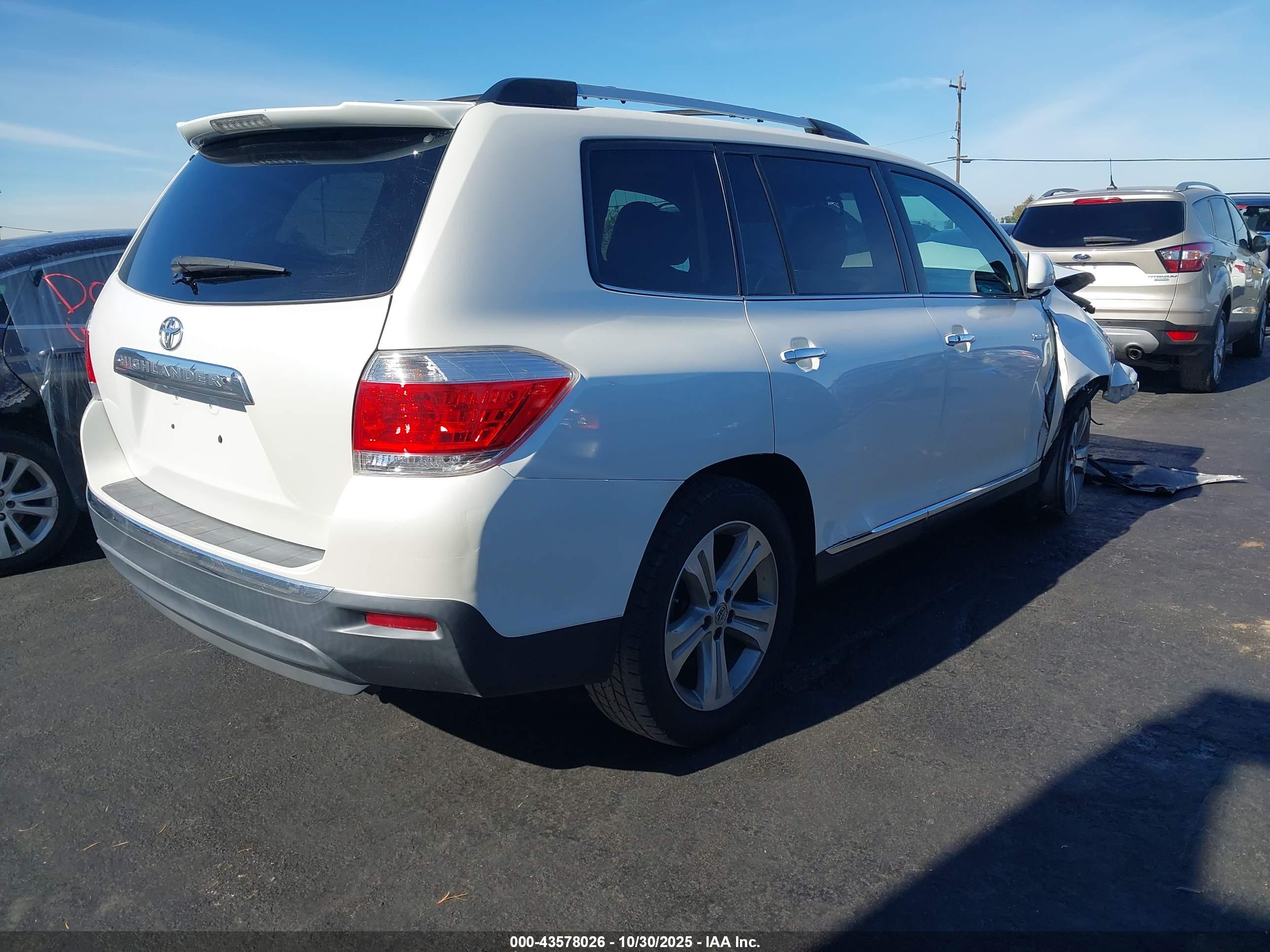 TOYOTA HIGHLANDER image 4