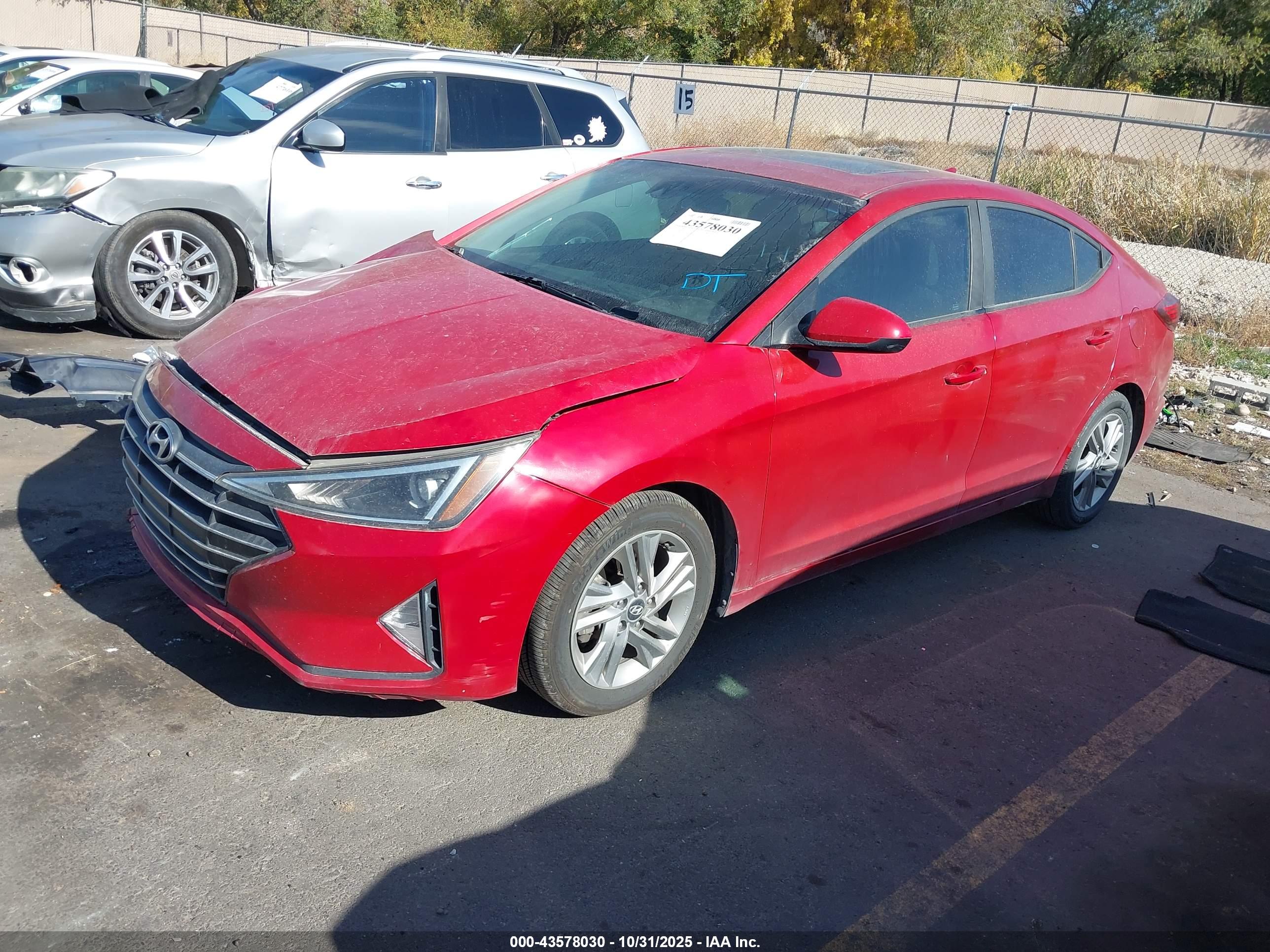 HYUNDAI ELANTRA image 2