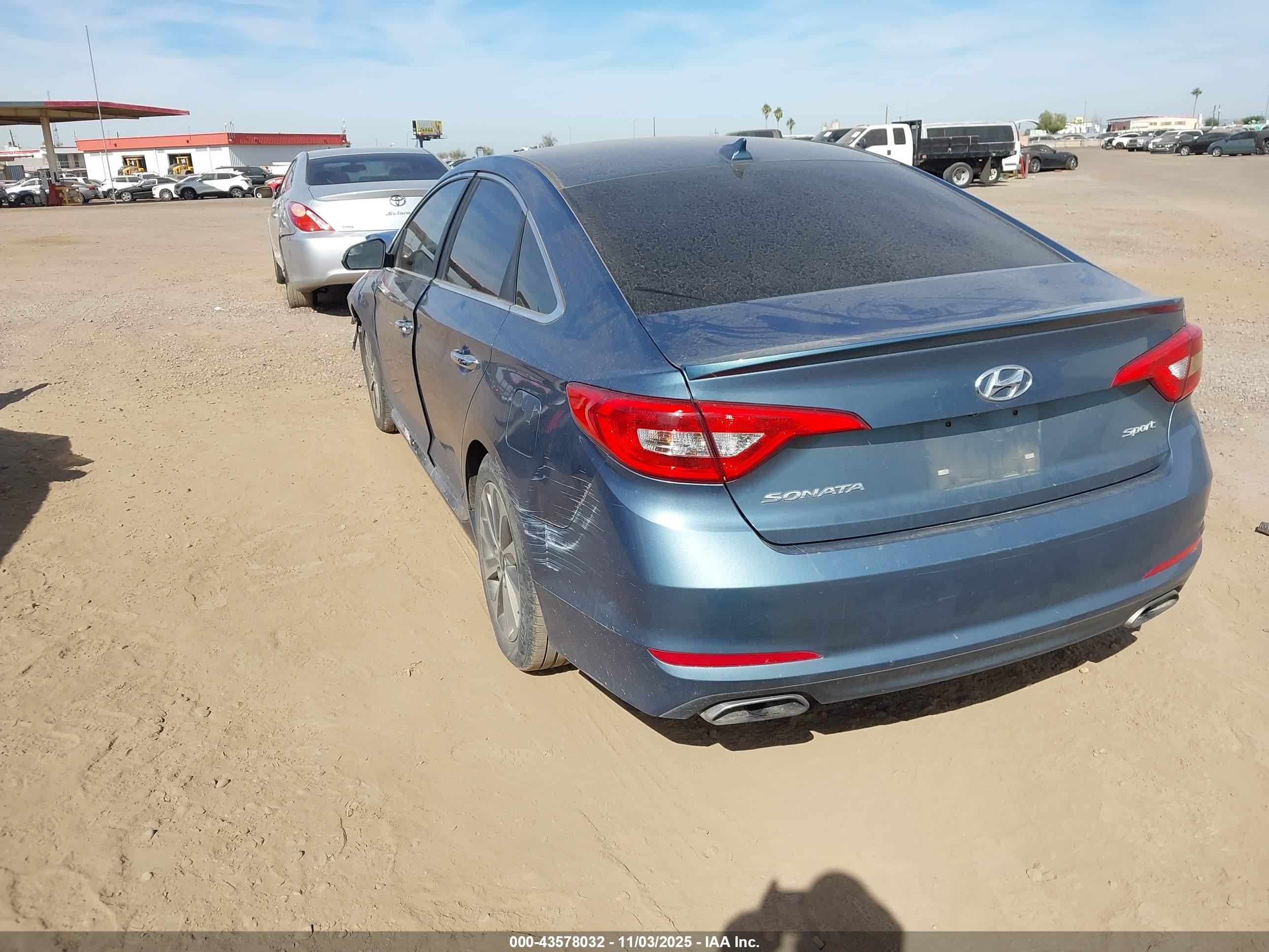 HYUNDAI SONATA image 3