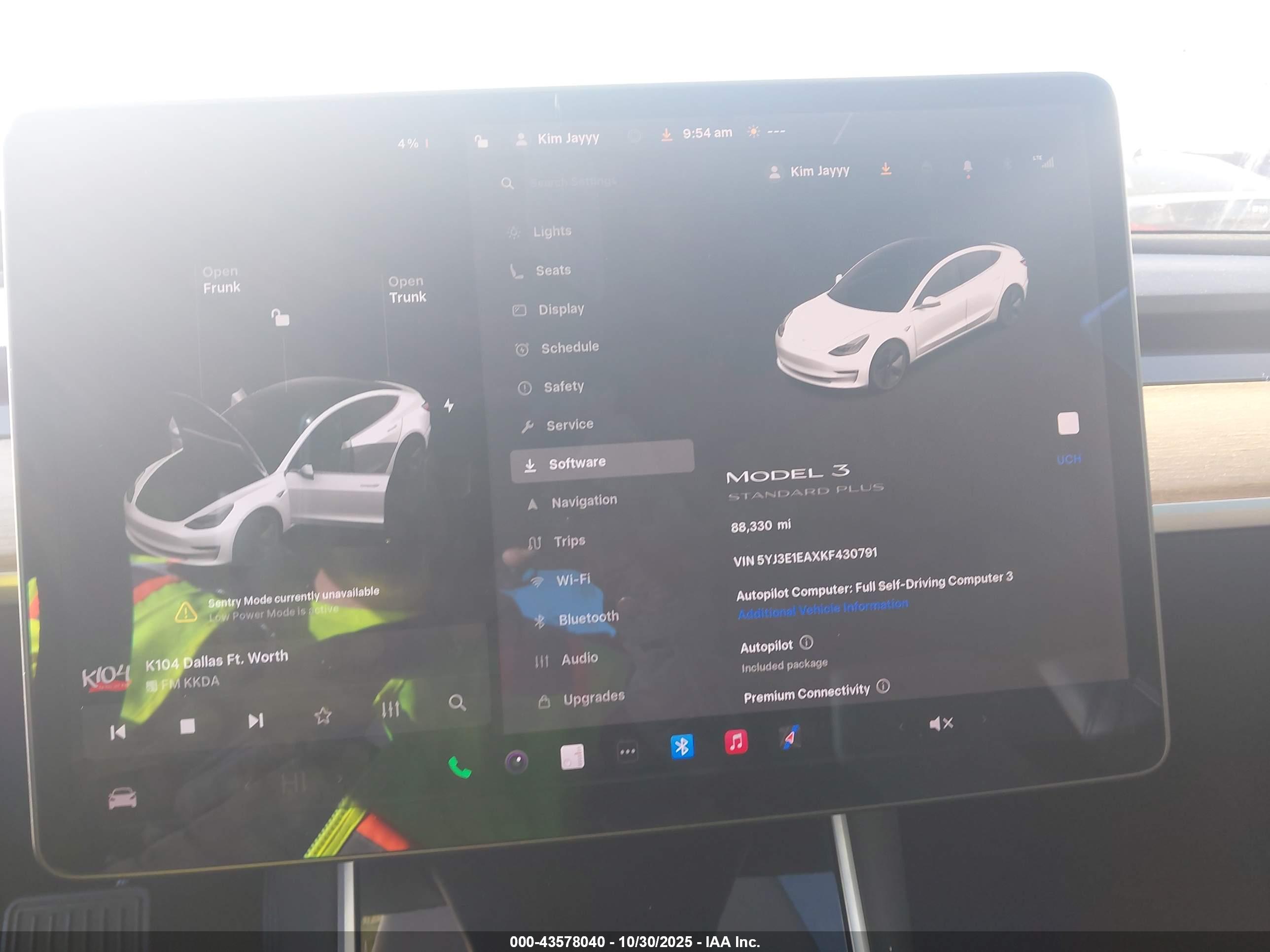 TESLA MODEL image 7