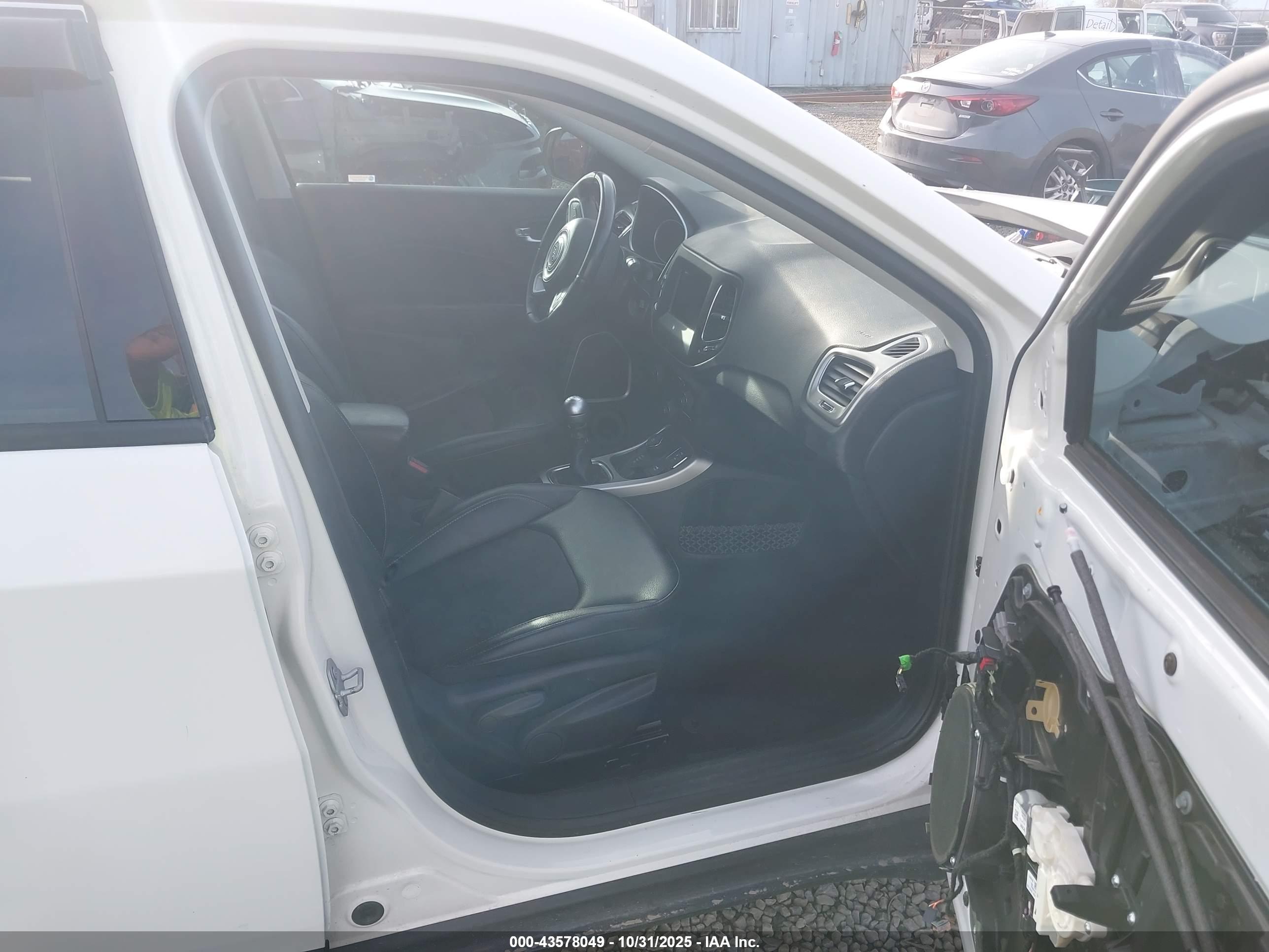 JEEP COMPASS image 5