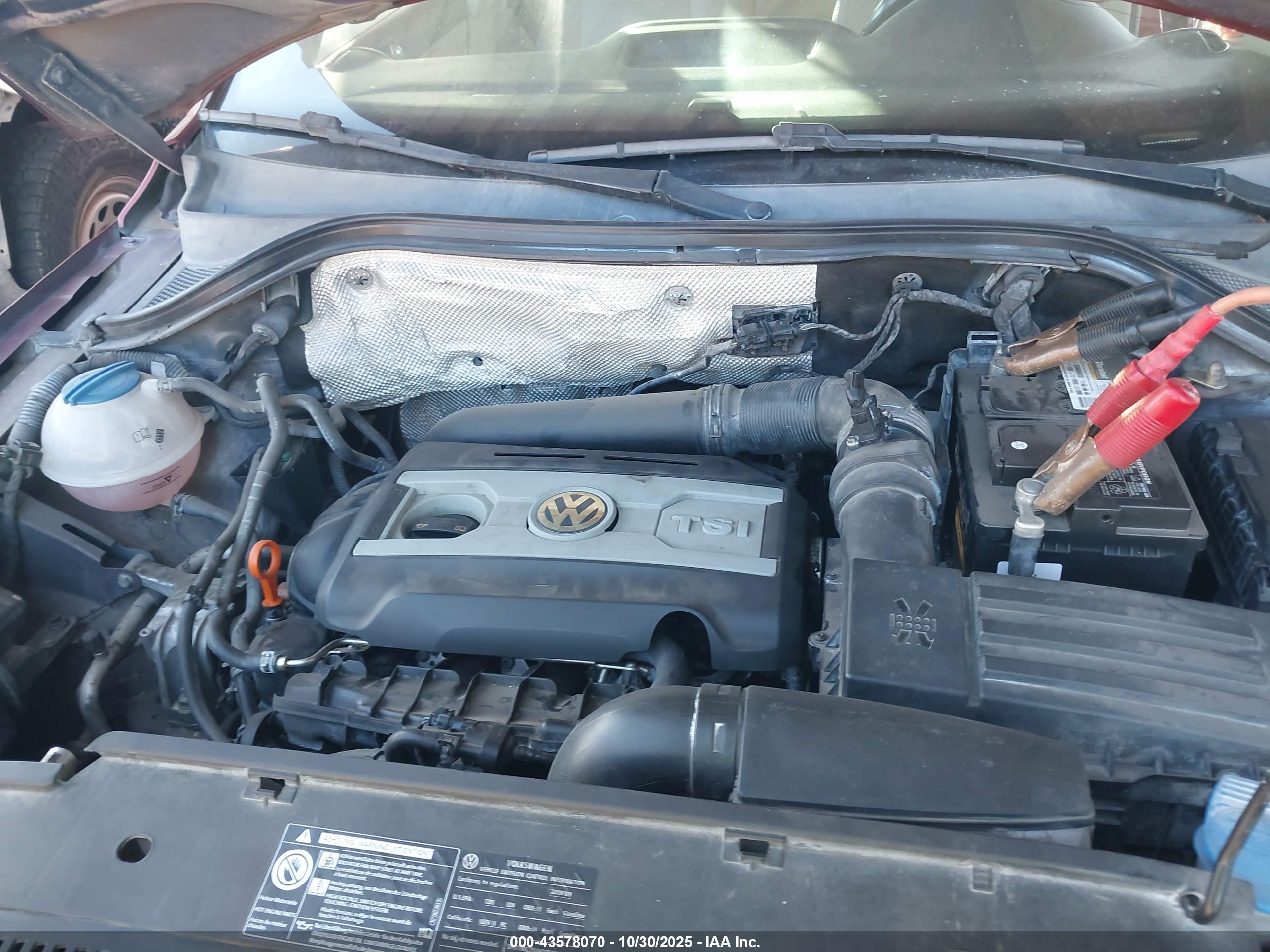 VOLKSWAGEN TIGUAN image 10