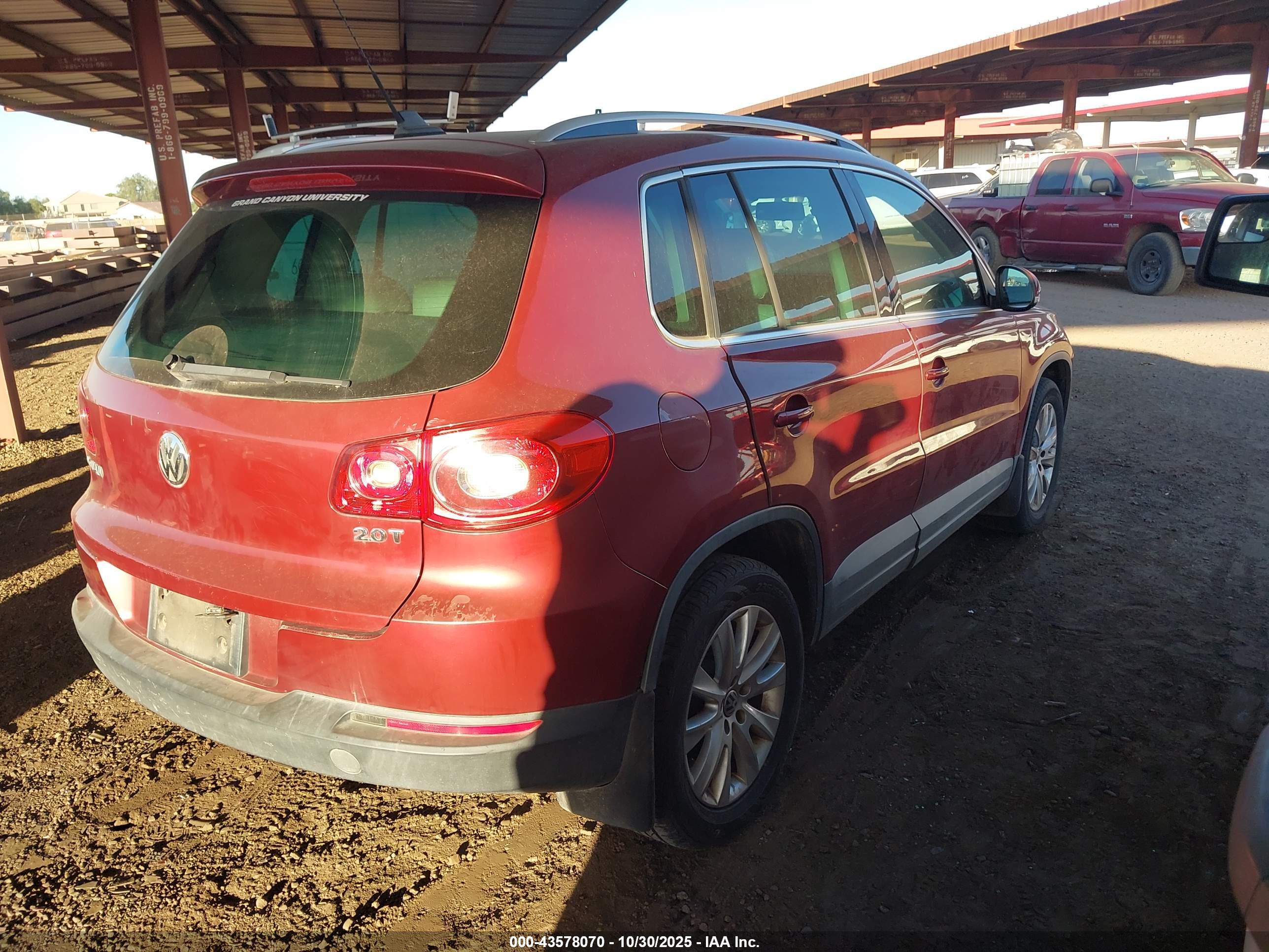 VOLKSWAGEN TIGUAN image 4