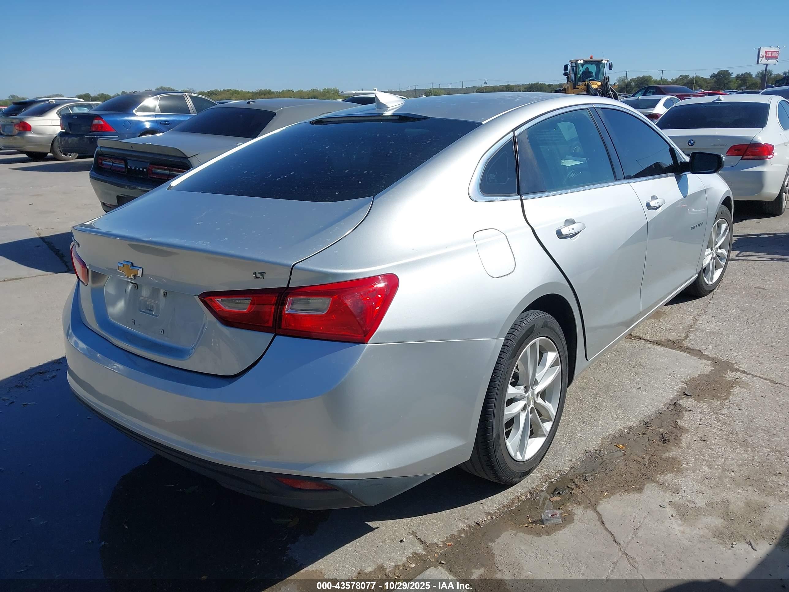 CHEVROLET MALIBU image 4