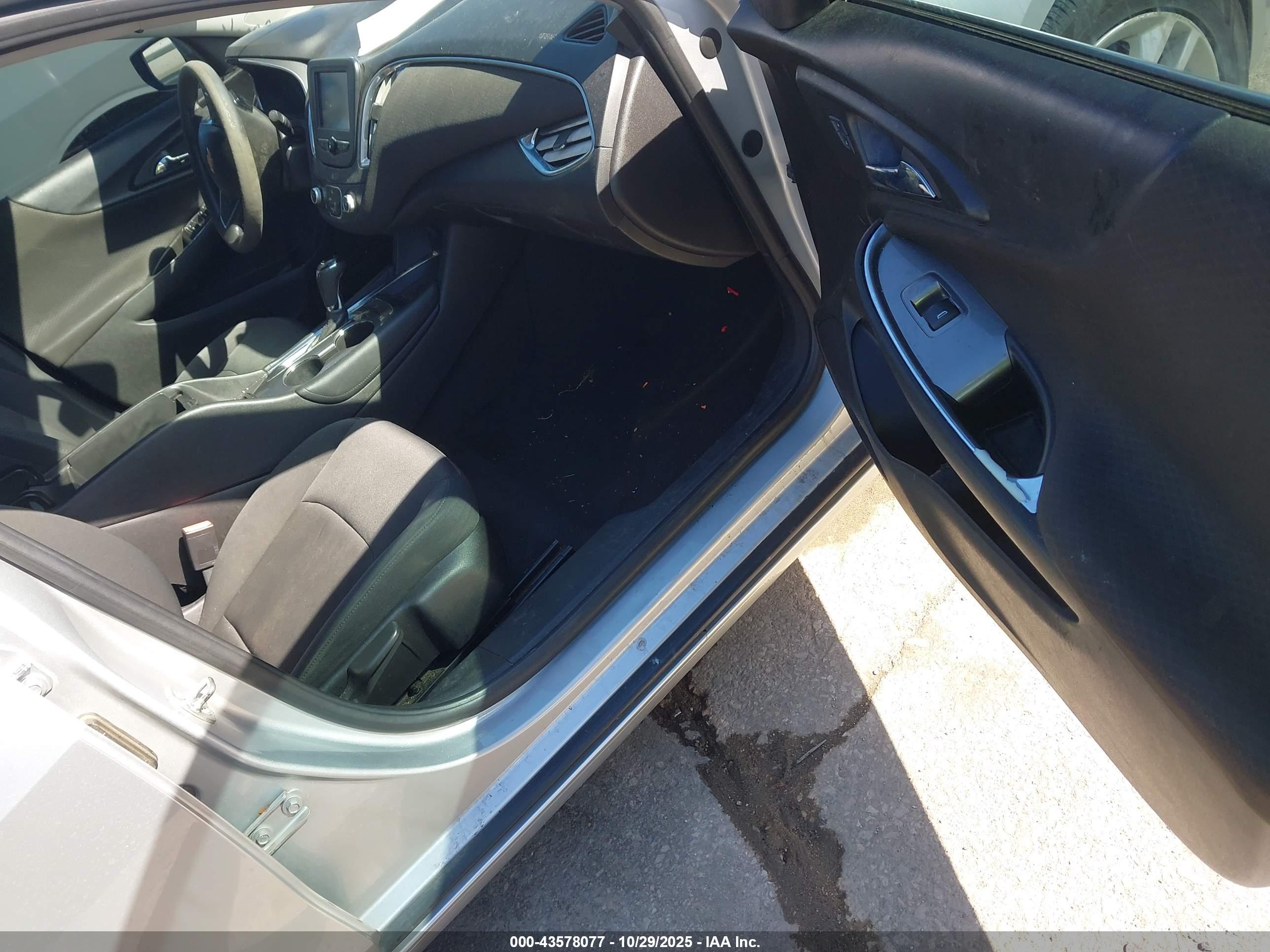 CHEVROLET MALIBU image 5