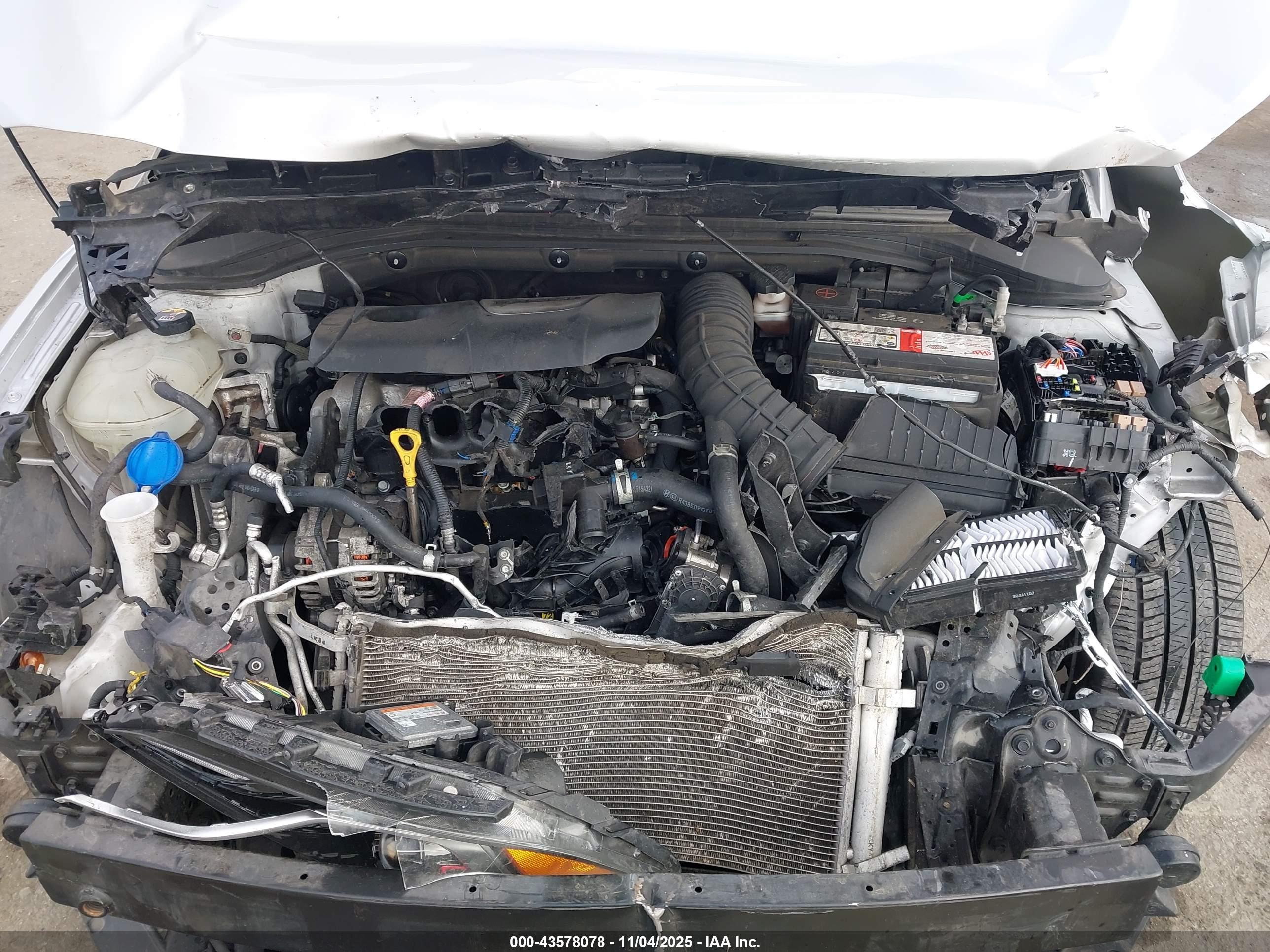 HYUNDAI ELANTRA image 10