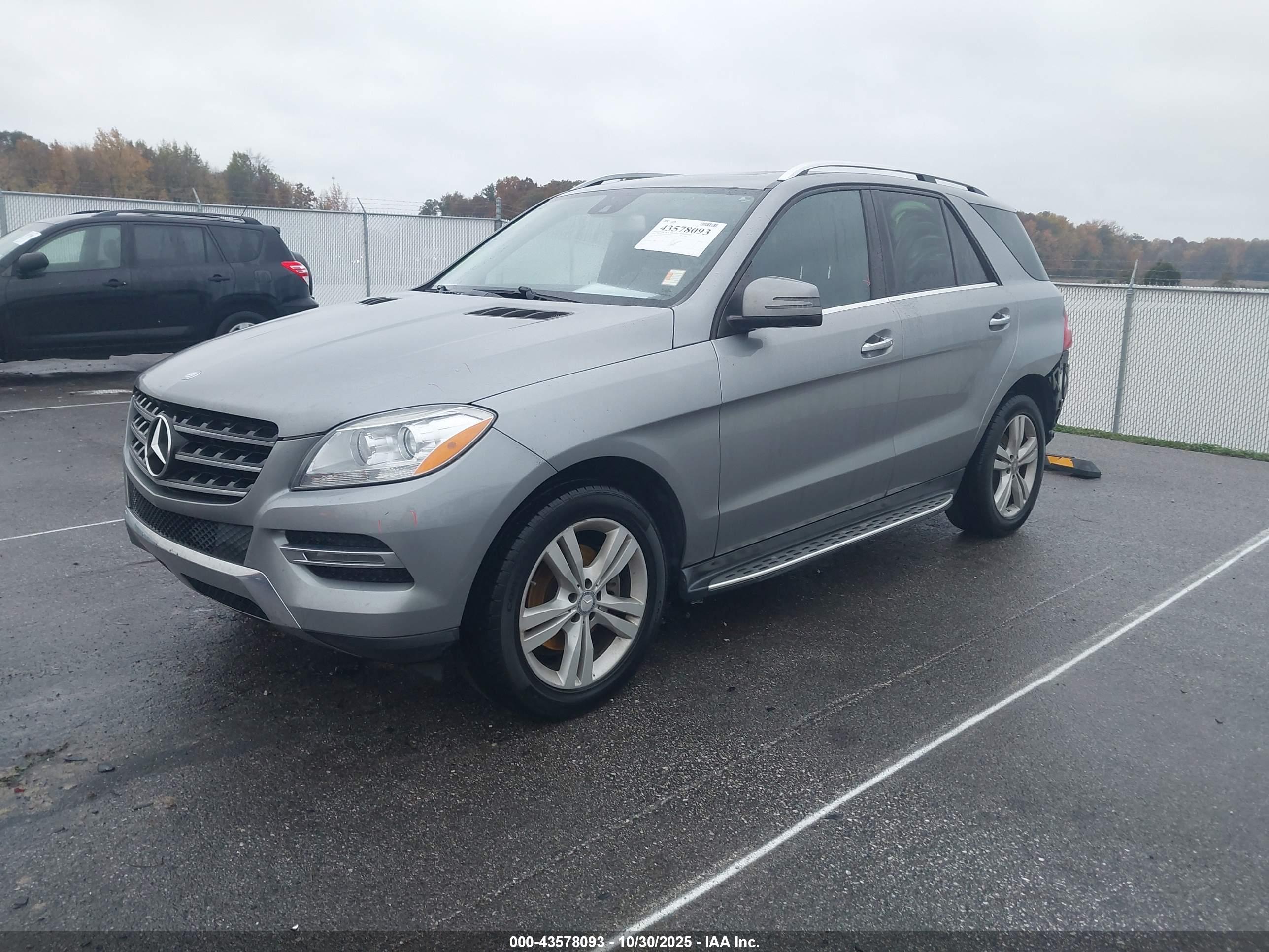 MERCEDES-BENZ ML image 2
