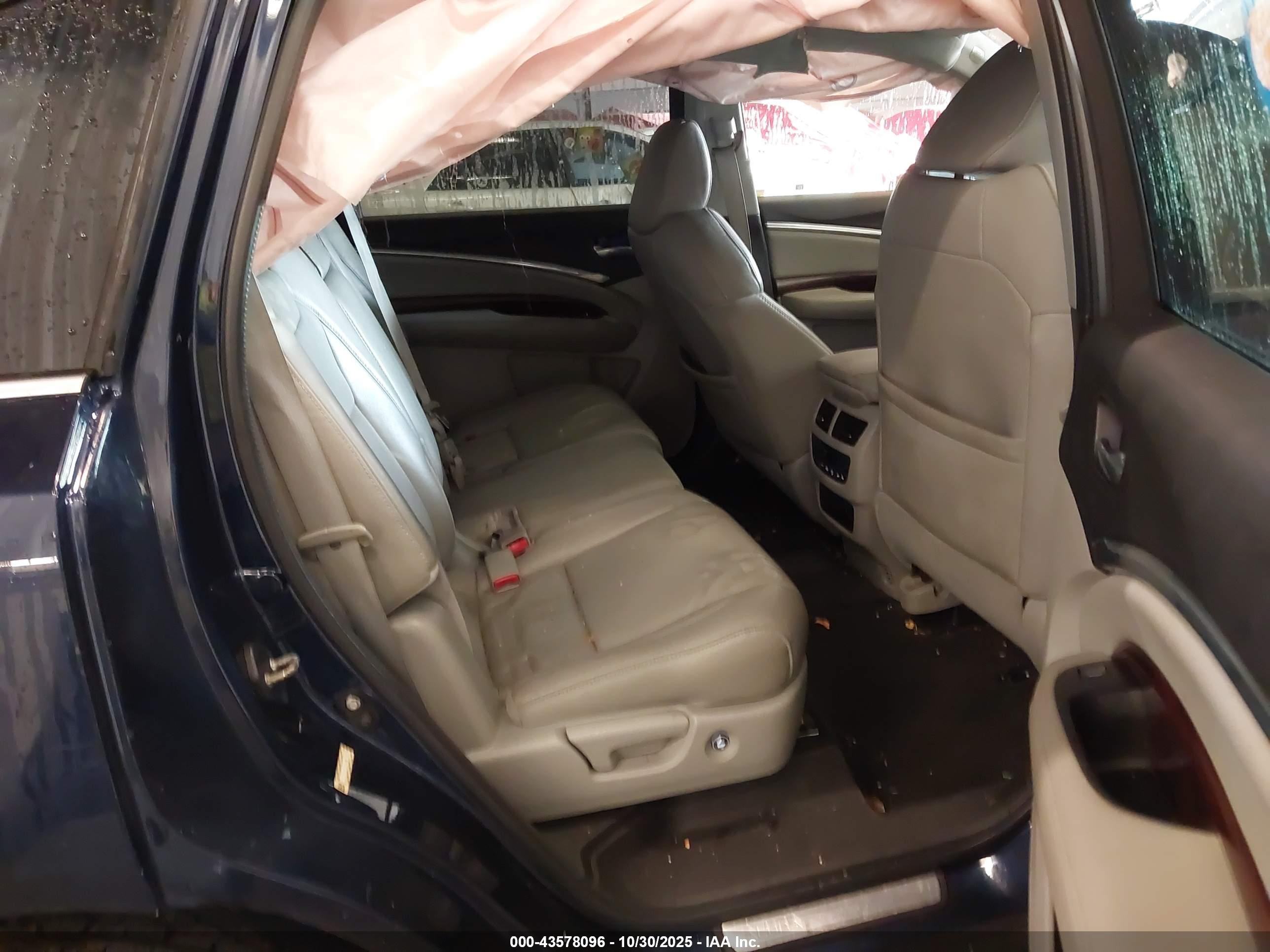 ACURA MDX image 8