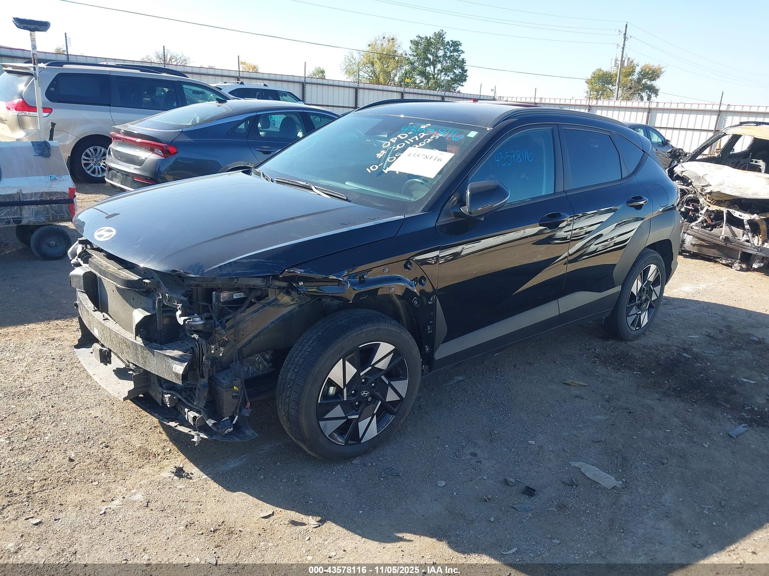 HYUNDAI KONA image 2