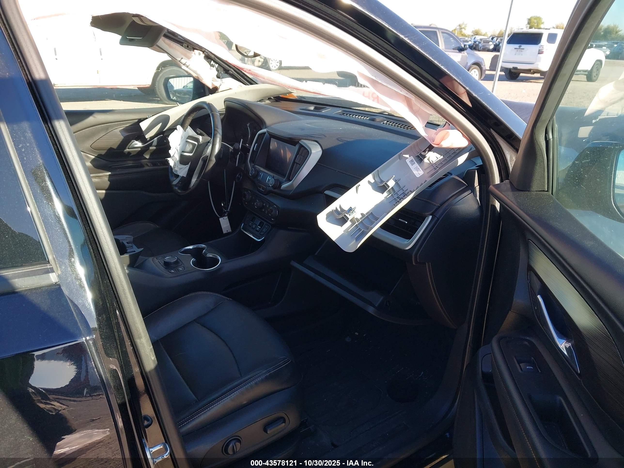 GMC TERRAIN image 5