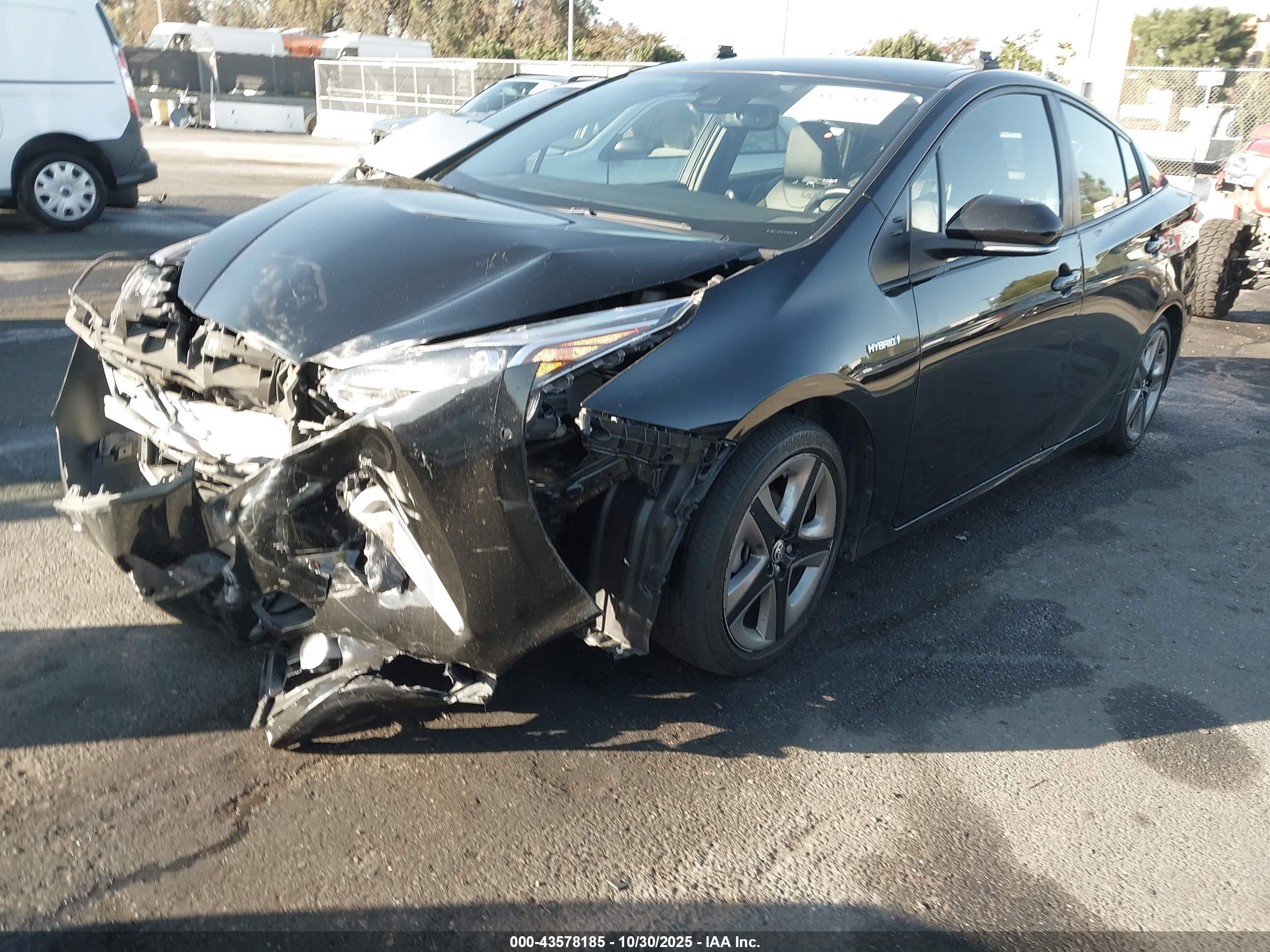 TOYOTA PRIUS image 2