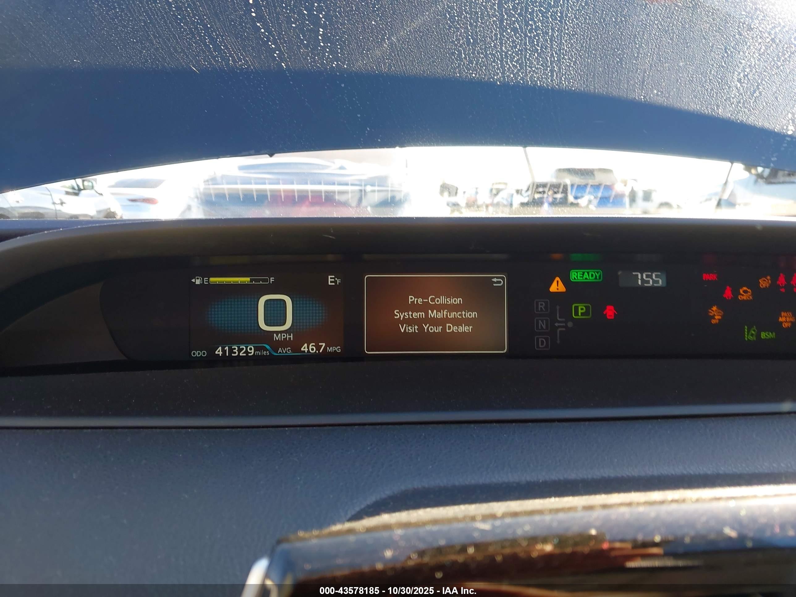 TOYOTA PRIUS image 7