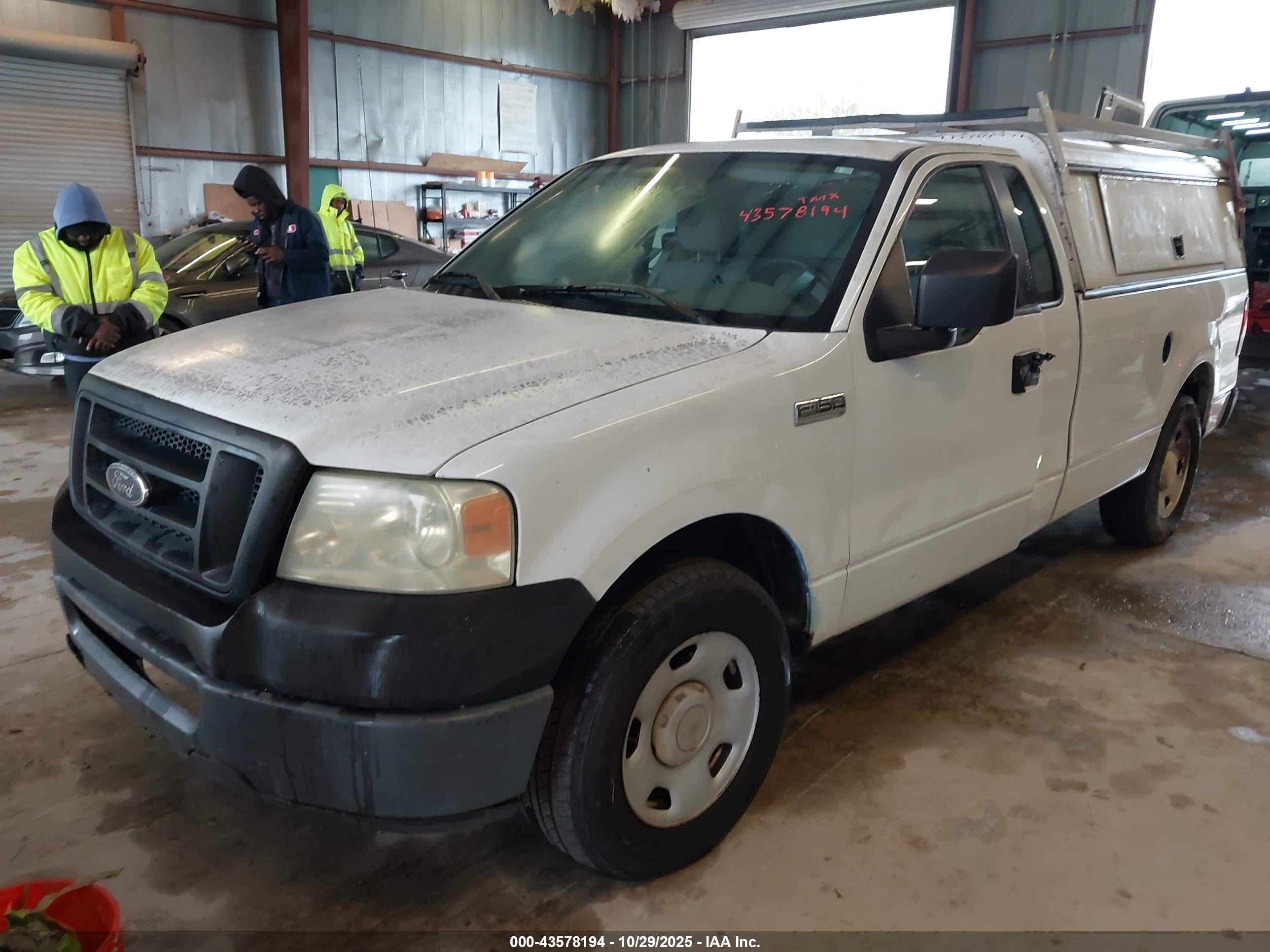 FORD F-150 image 2