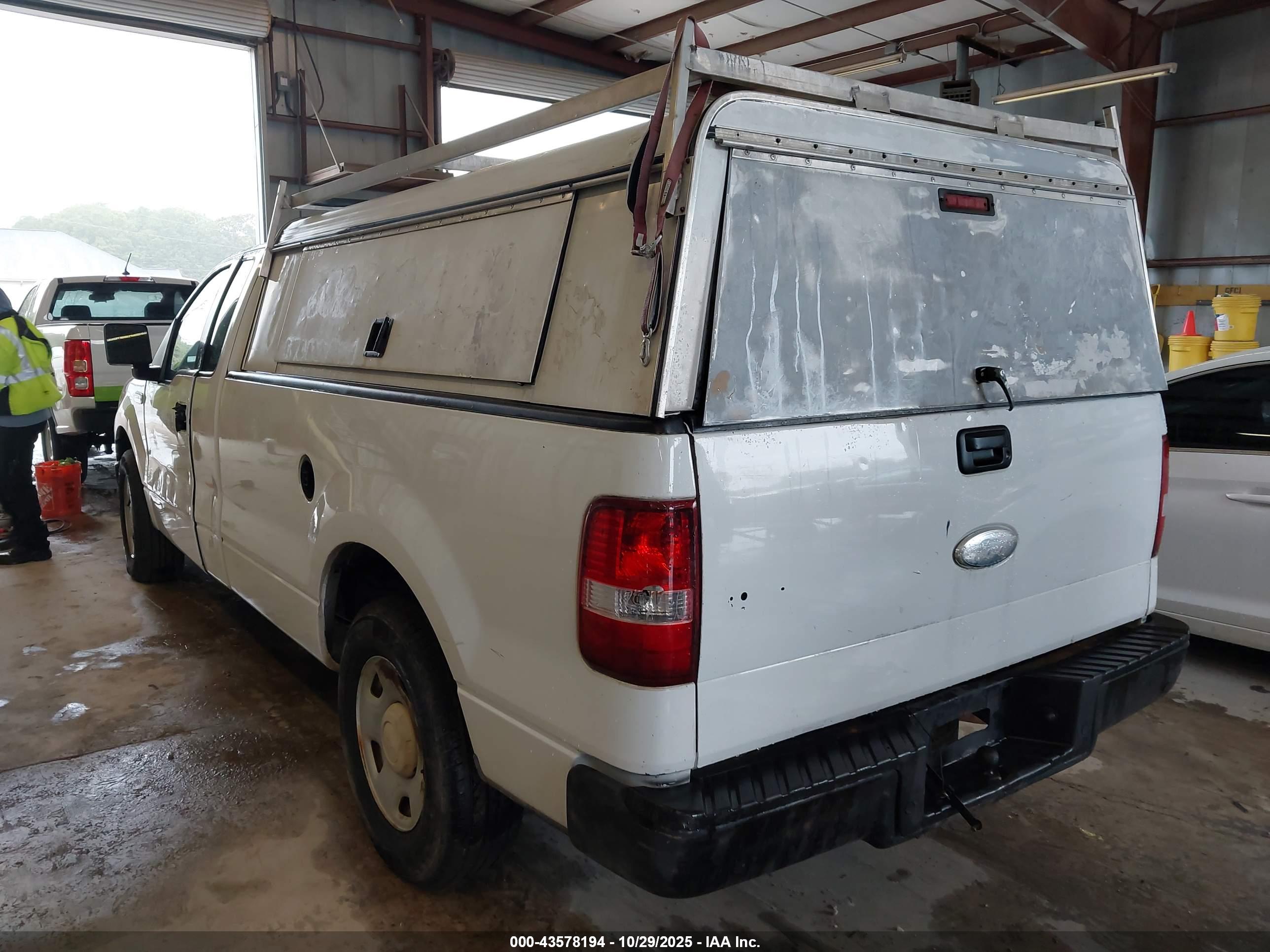 FORD F-150 image 3