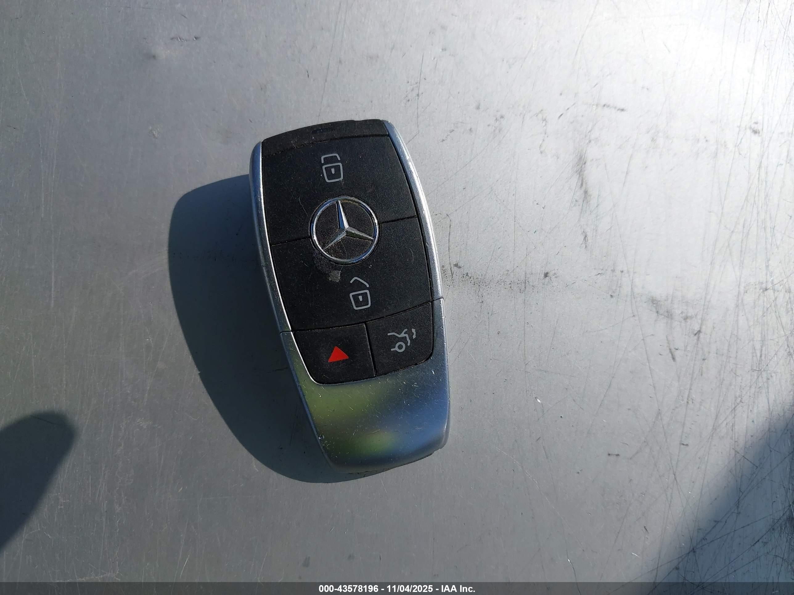 MERCEDES-BENZ C image 11