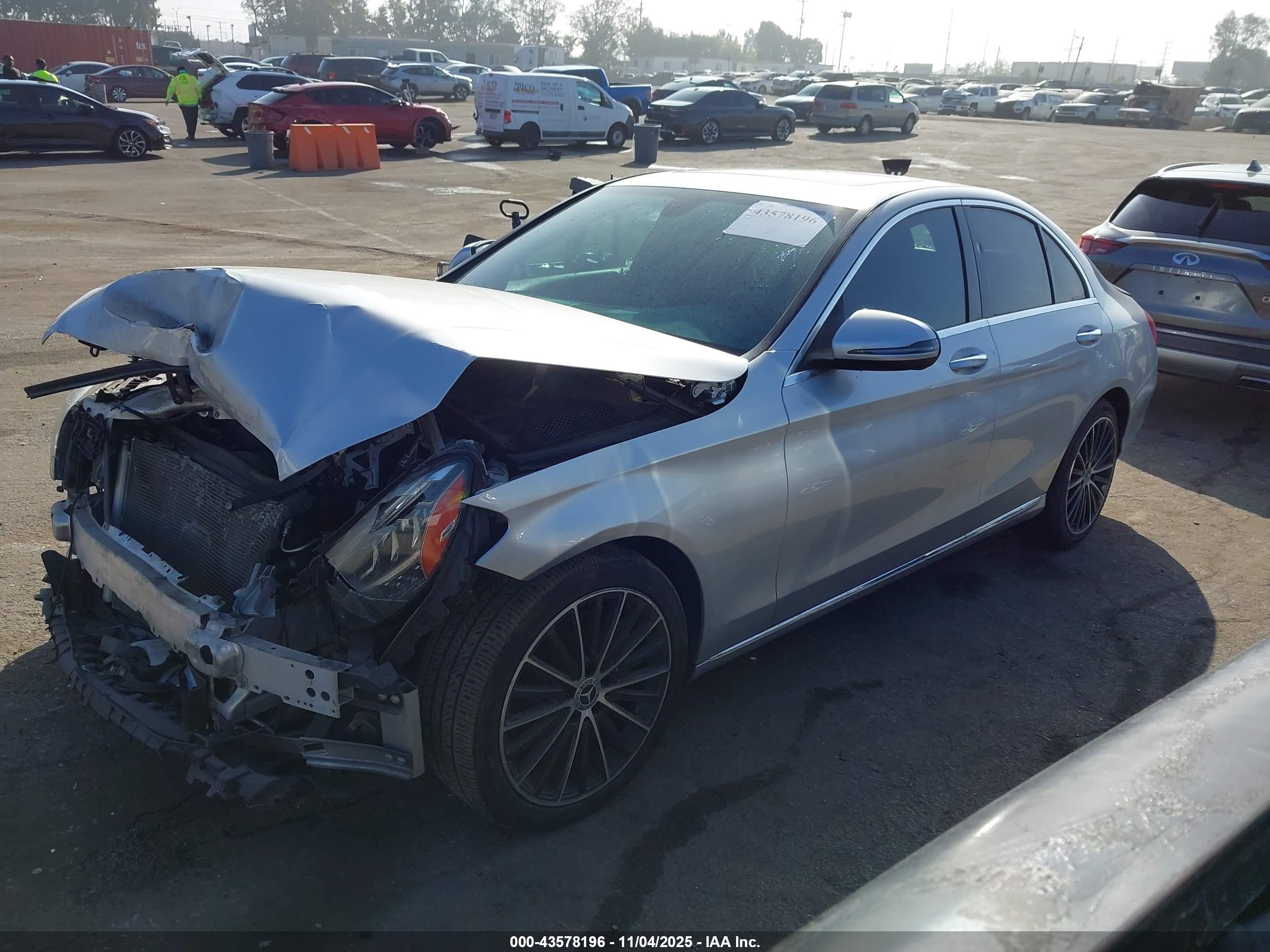 MERCEDES-BENZ C image 2