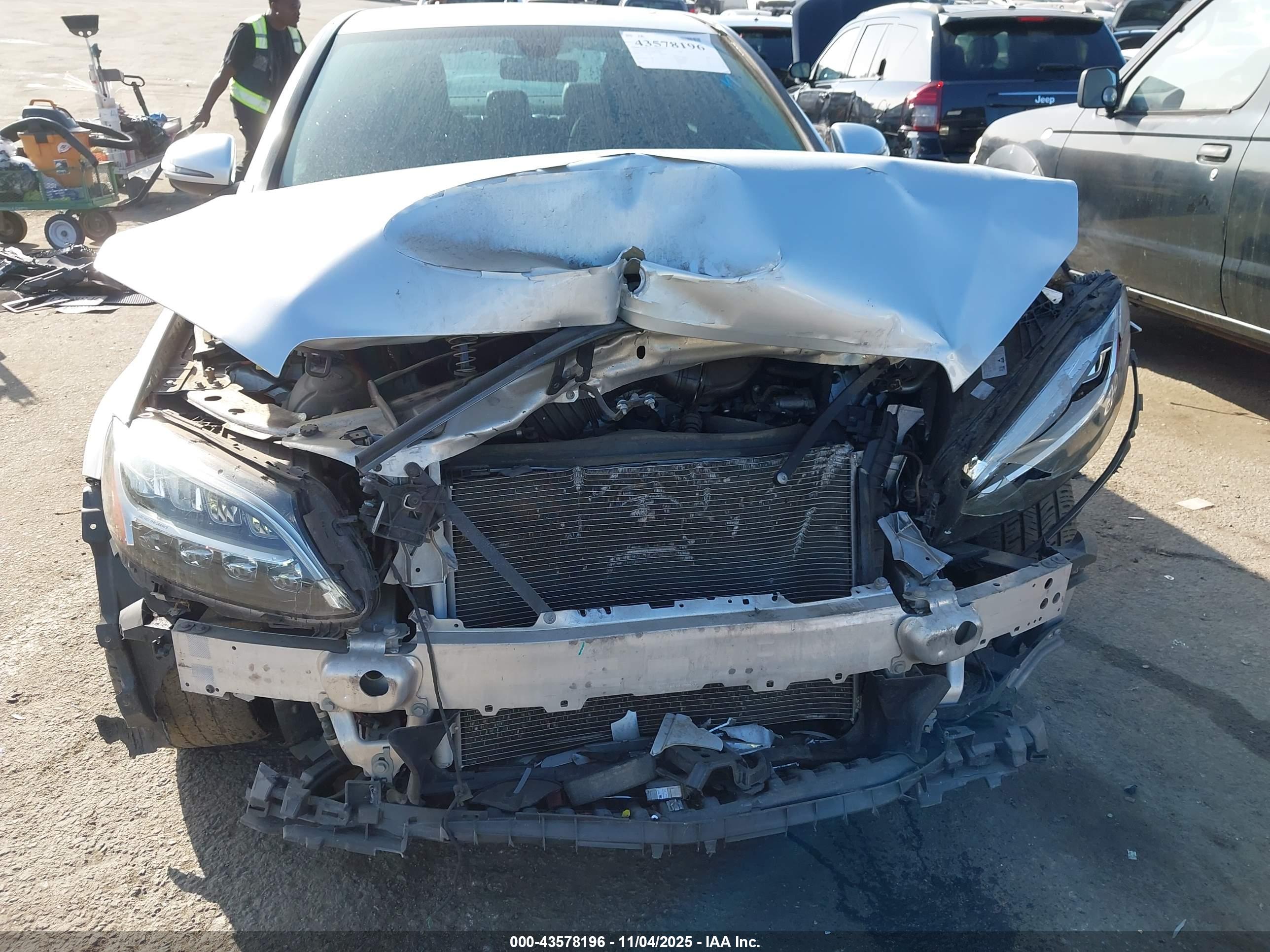MERCEDES-BENZ C image 6