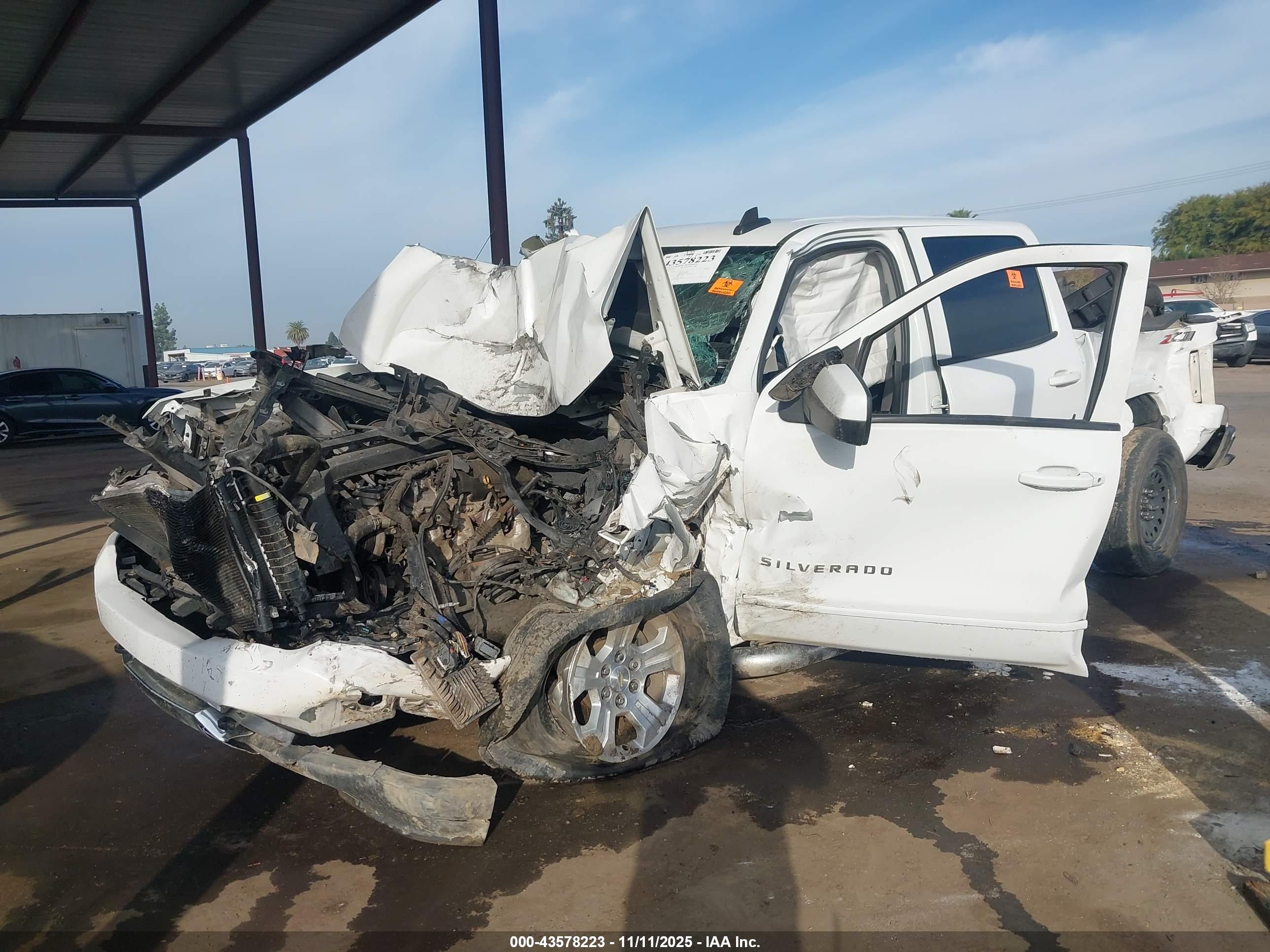 CHEVROLET SILVERADO image 2