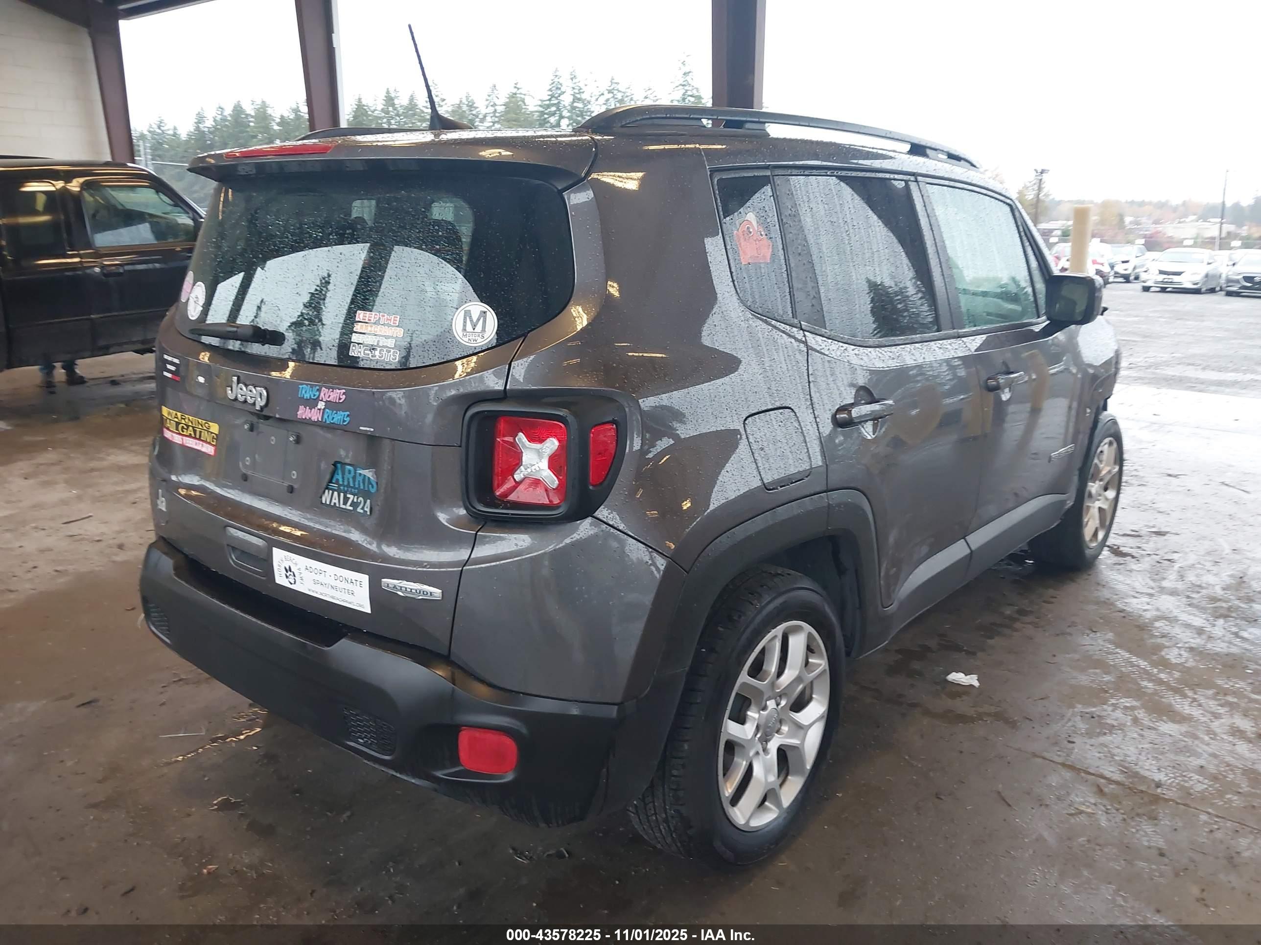 JEEP RENEGADE image 4