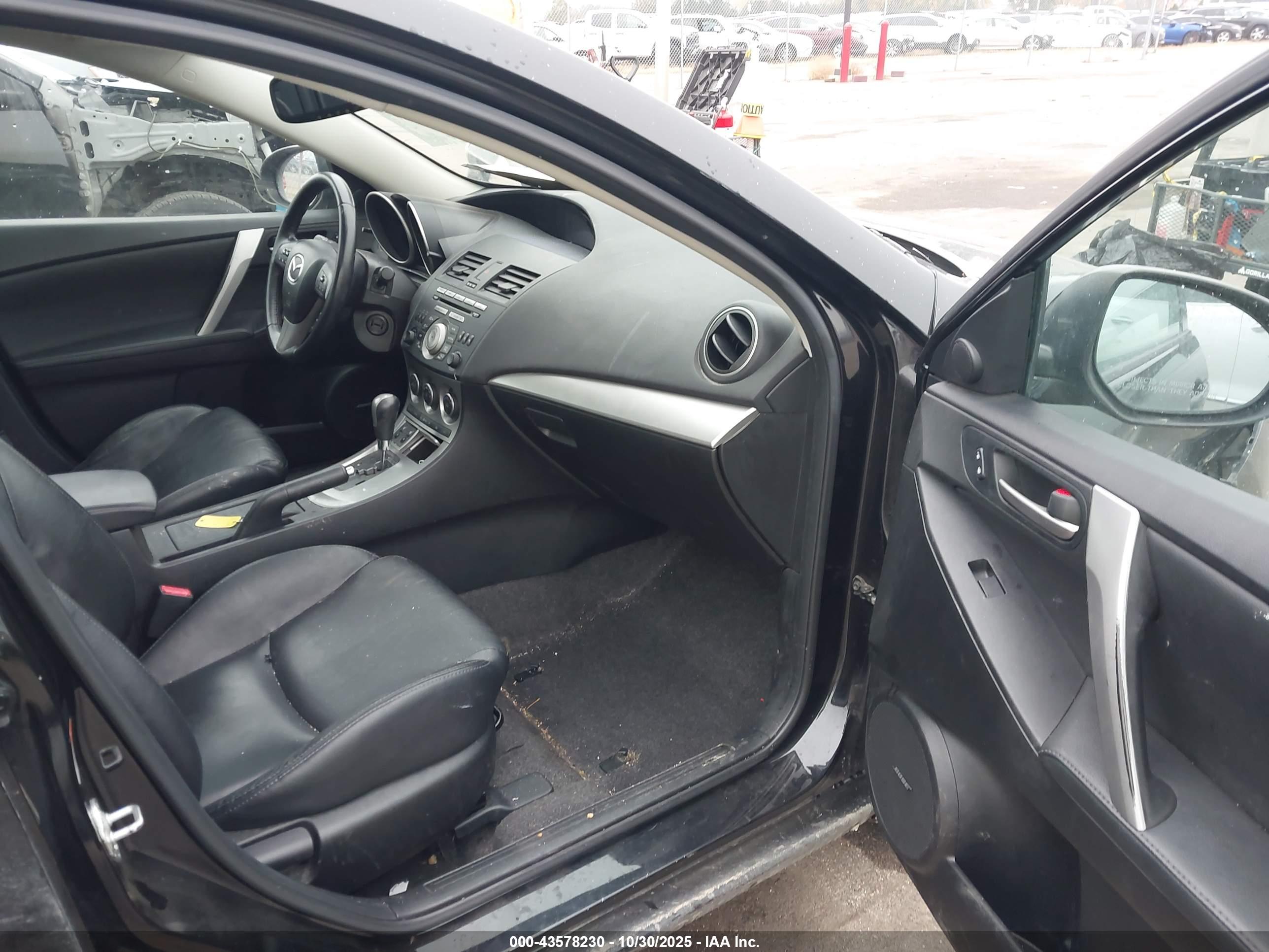 MAZDA MAZDA3 image 5