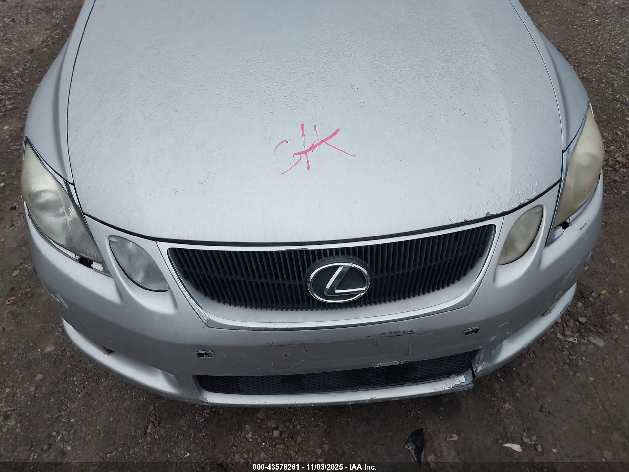 LEXUS GS image 10
