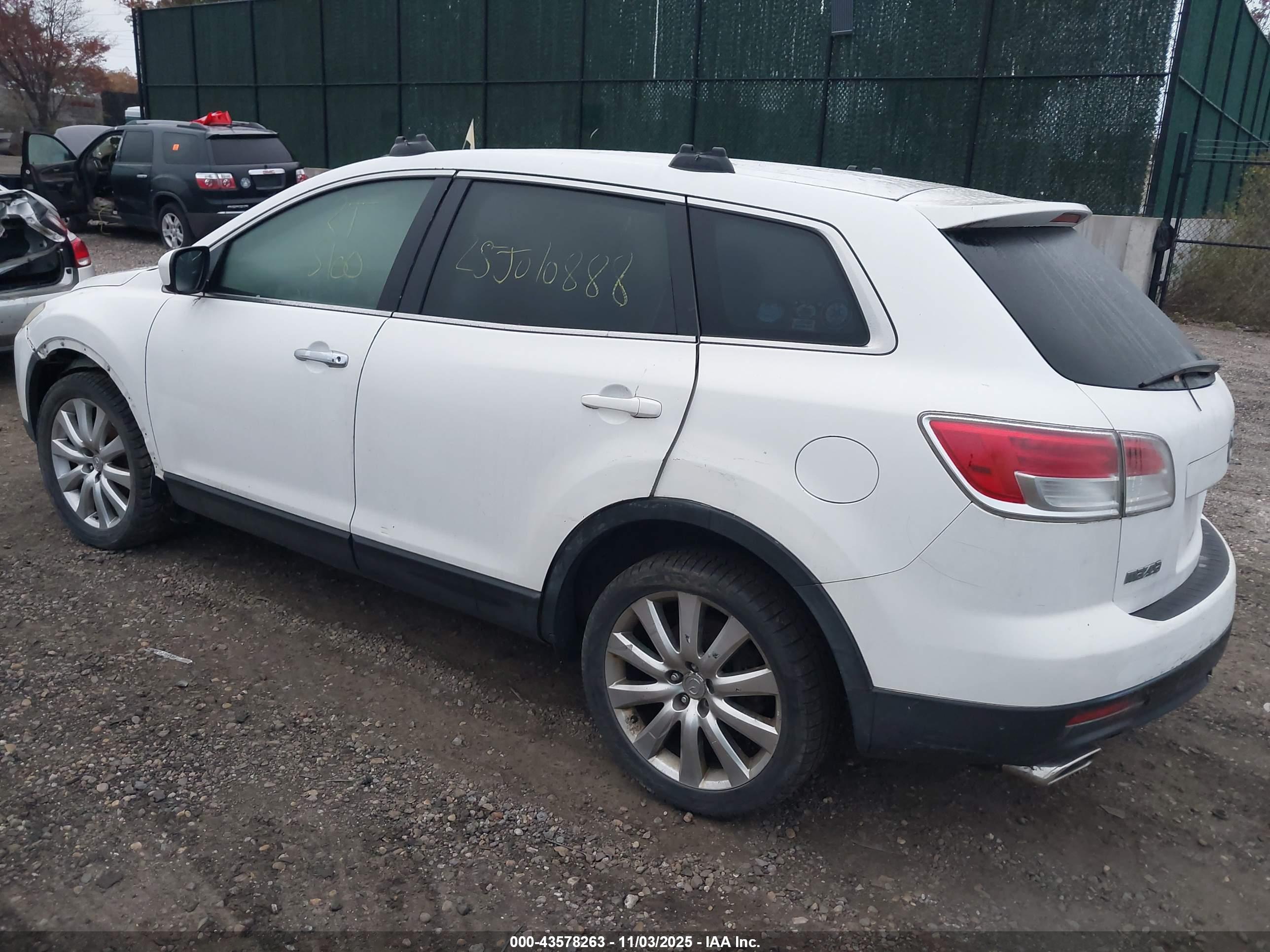 MAZDA CX-9 image 3