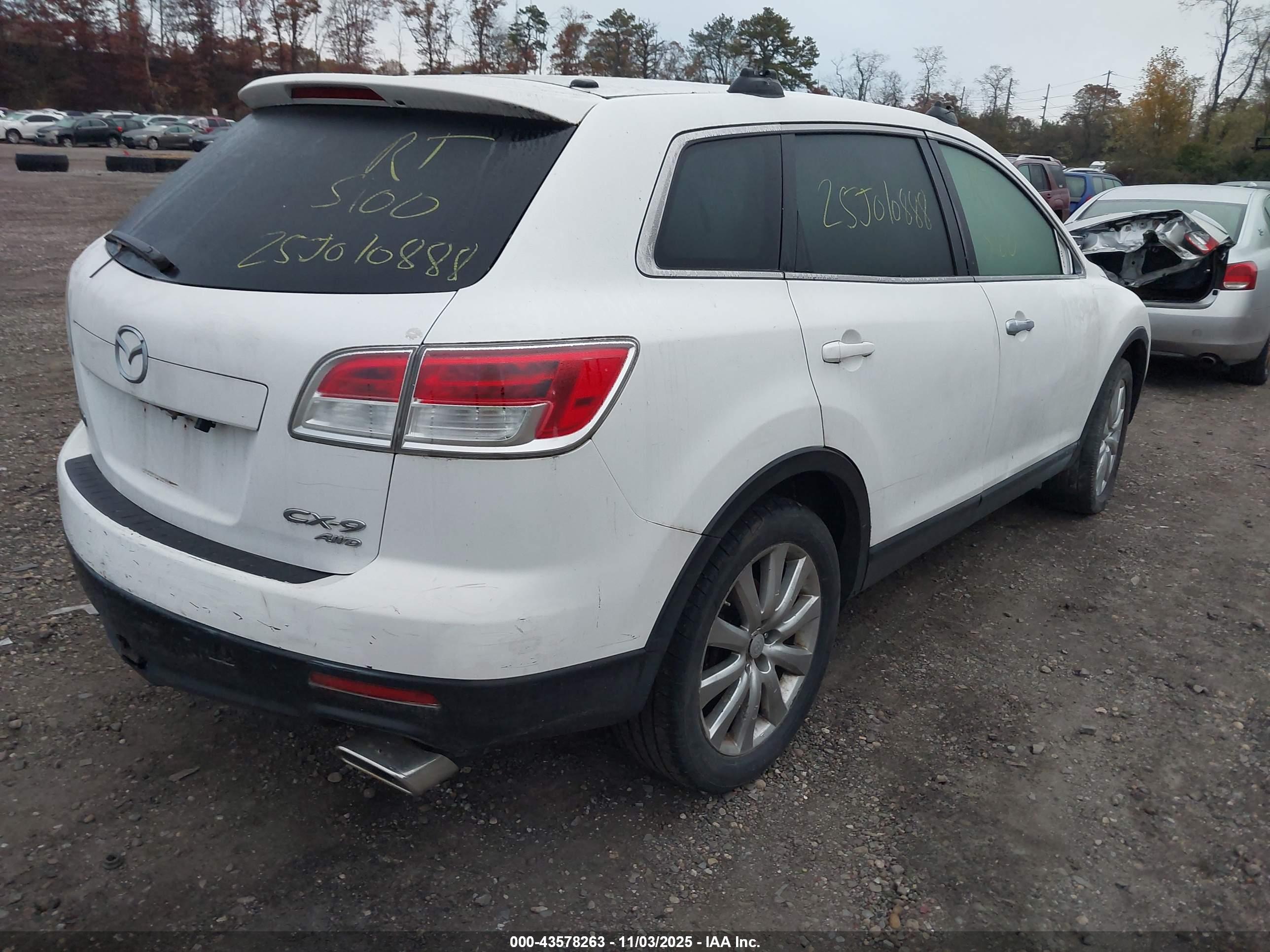 MAZDA CX-9 image 4