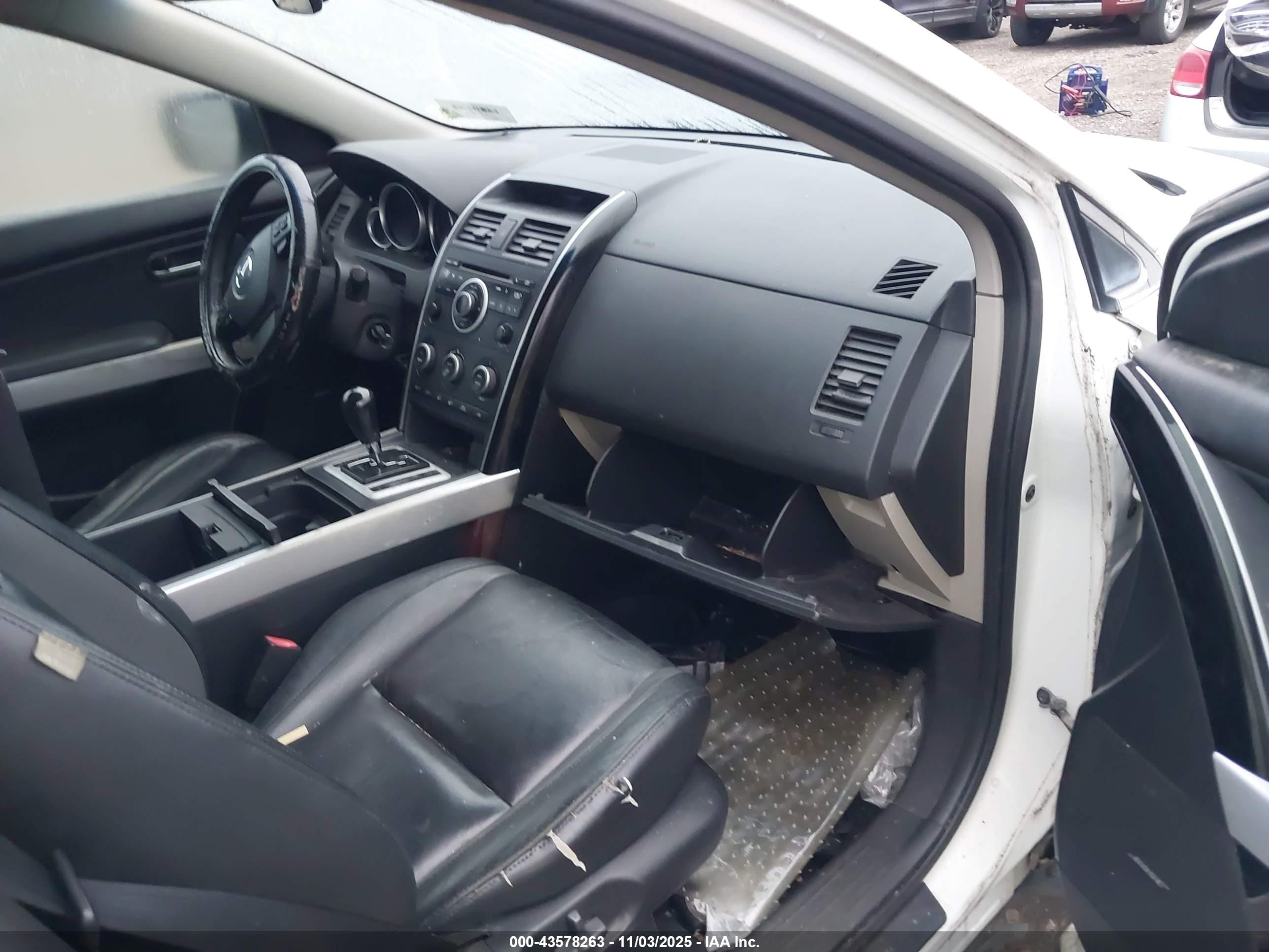MAZDA CX-9 image 5