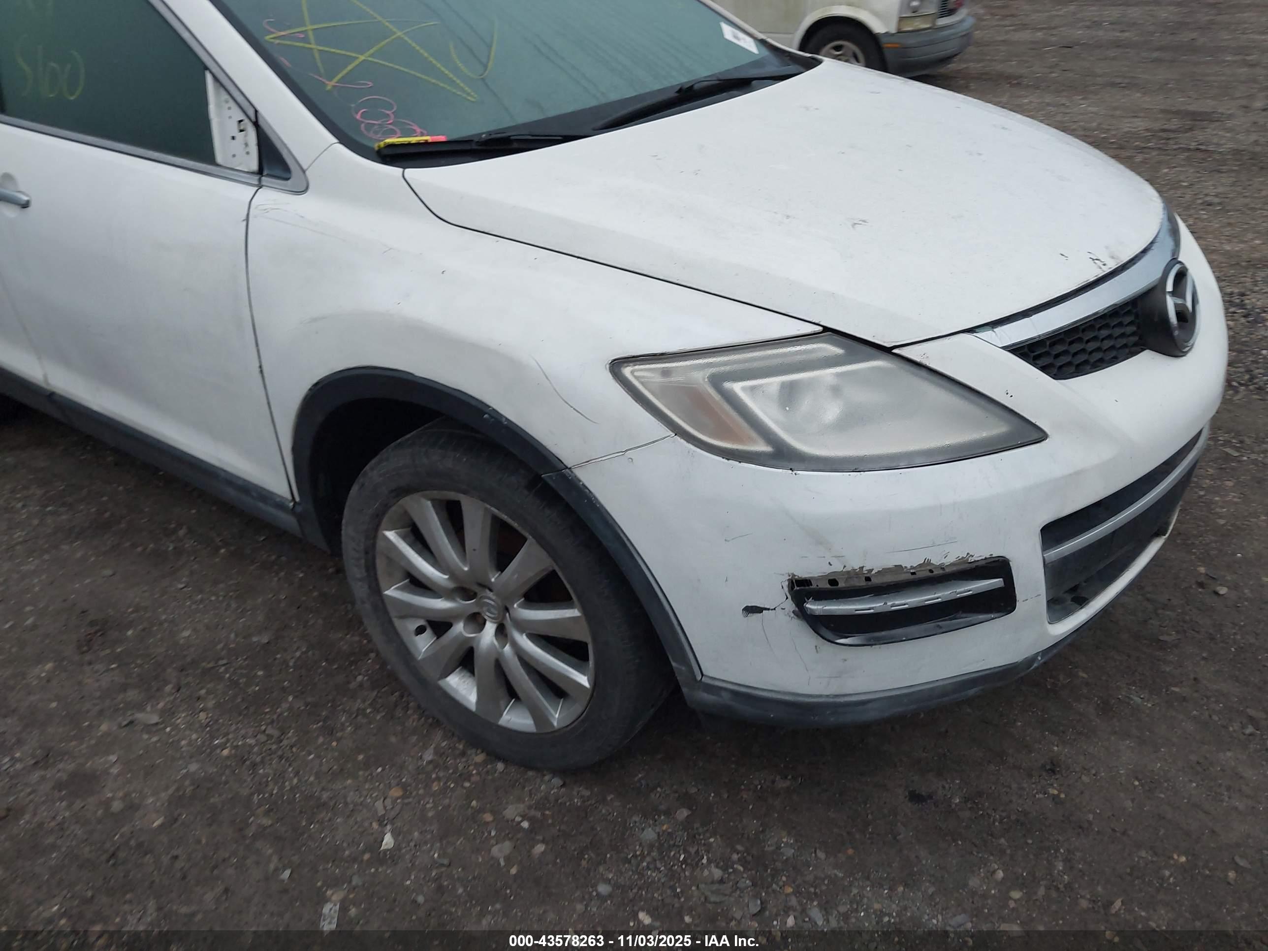 MAZDA CX-9 image 6